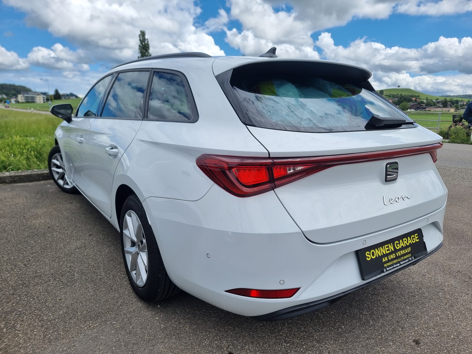 SEAT Leon ST 2.0 TDI EVO DSG StyleAB SERVICE & FRISCH MFK!! *8x Bereift*Prädiktive automatische Distanzregelung (ACC)-image-11