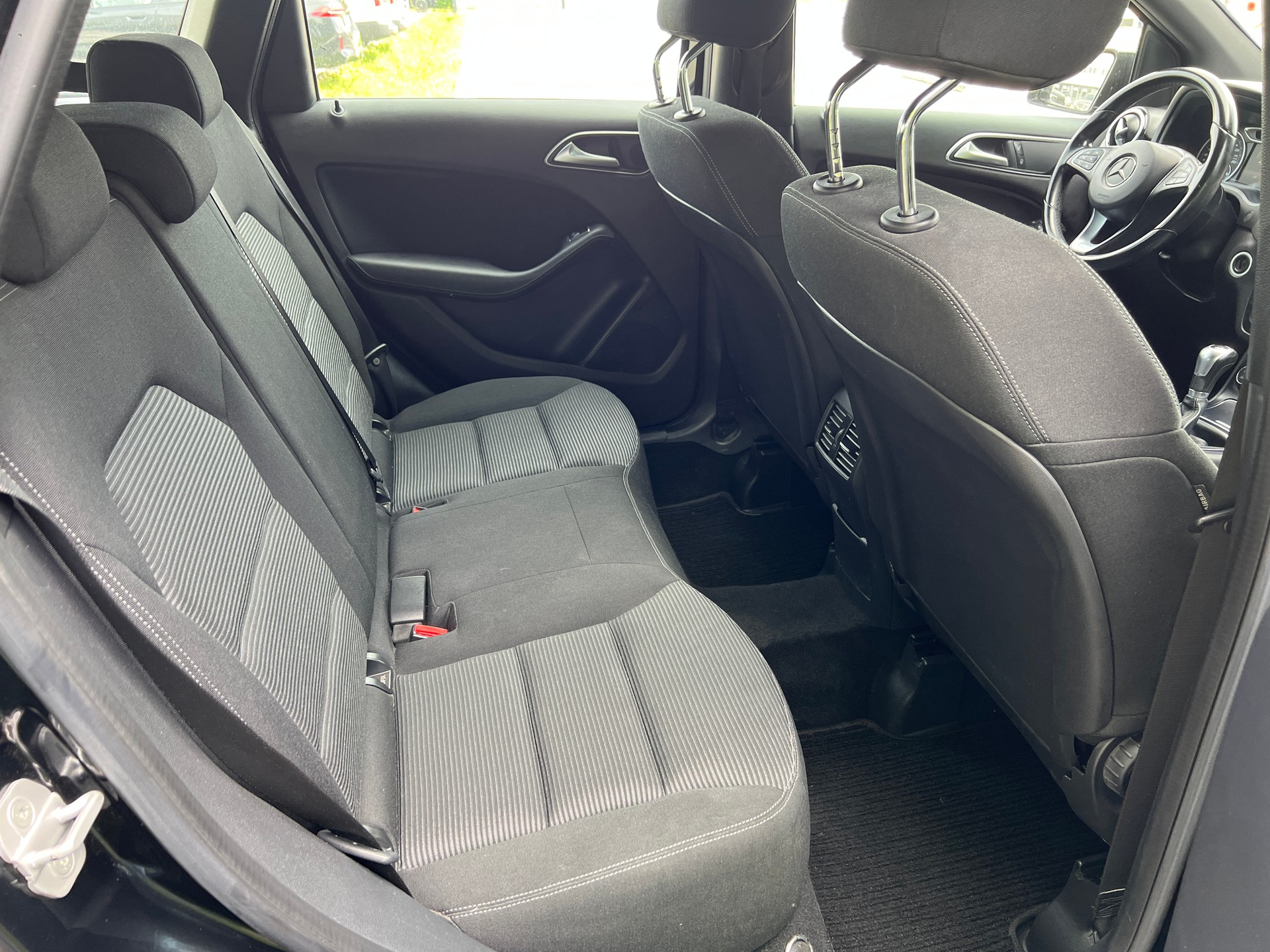 MERCEDES-BENZ B 180 CDI Urban-image-10