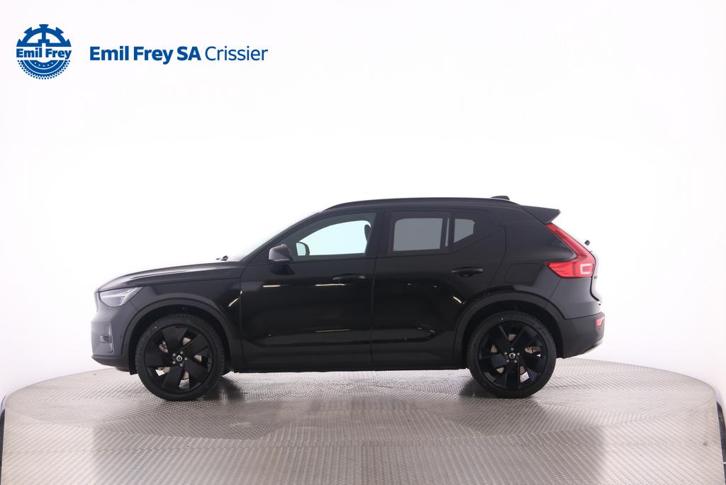VOLVO XC40 2.0 B4 MH Black Edition-image-3