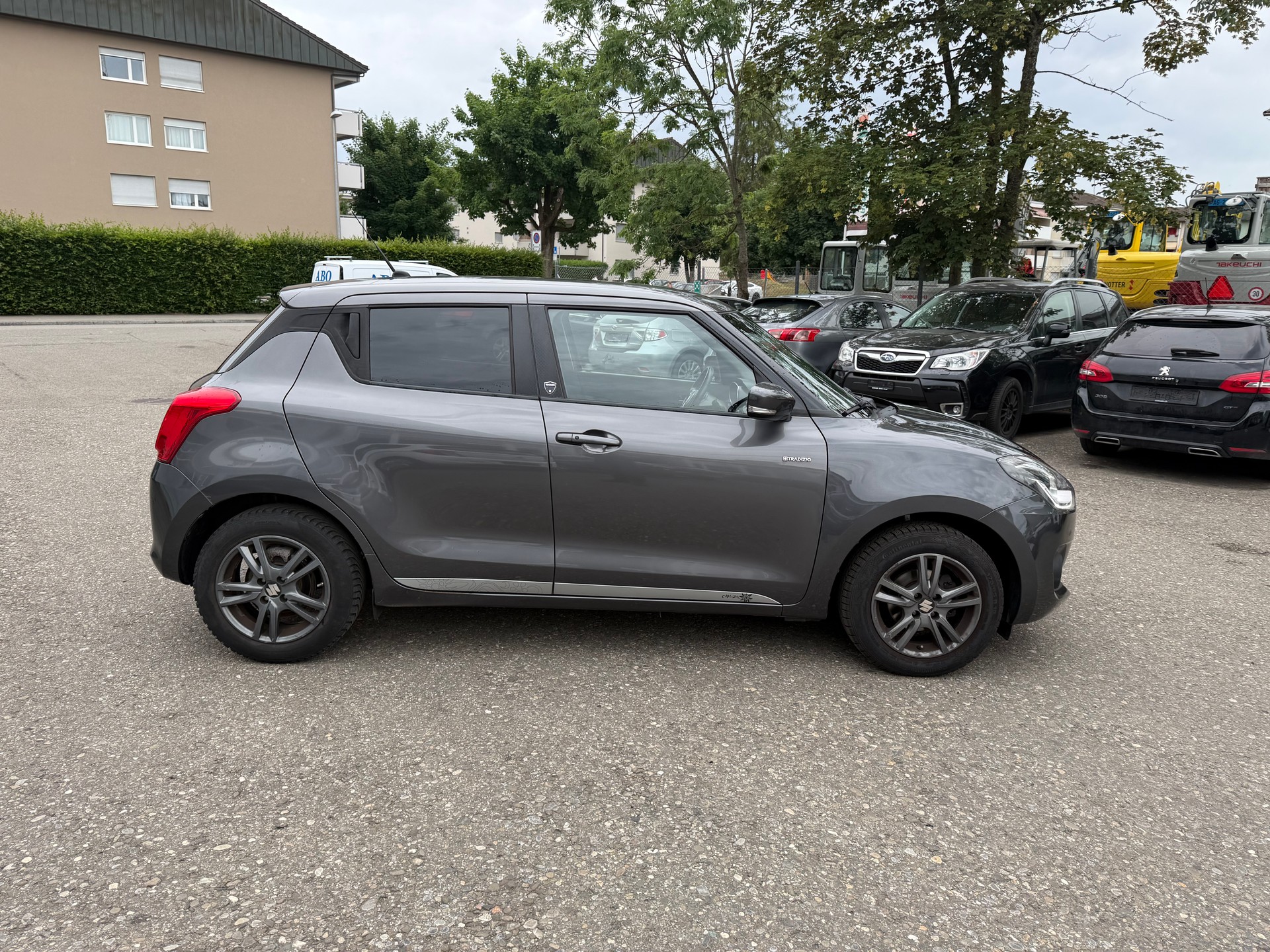 SUZUKI Swift 1.0 12V SHVS Tradizio Top Hybrid-image-2