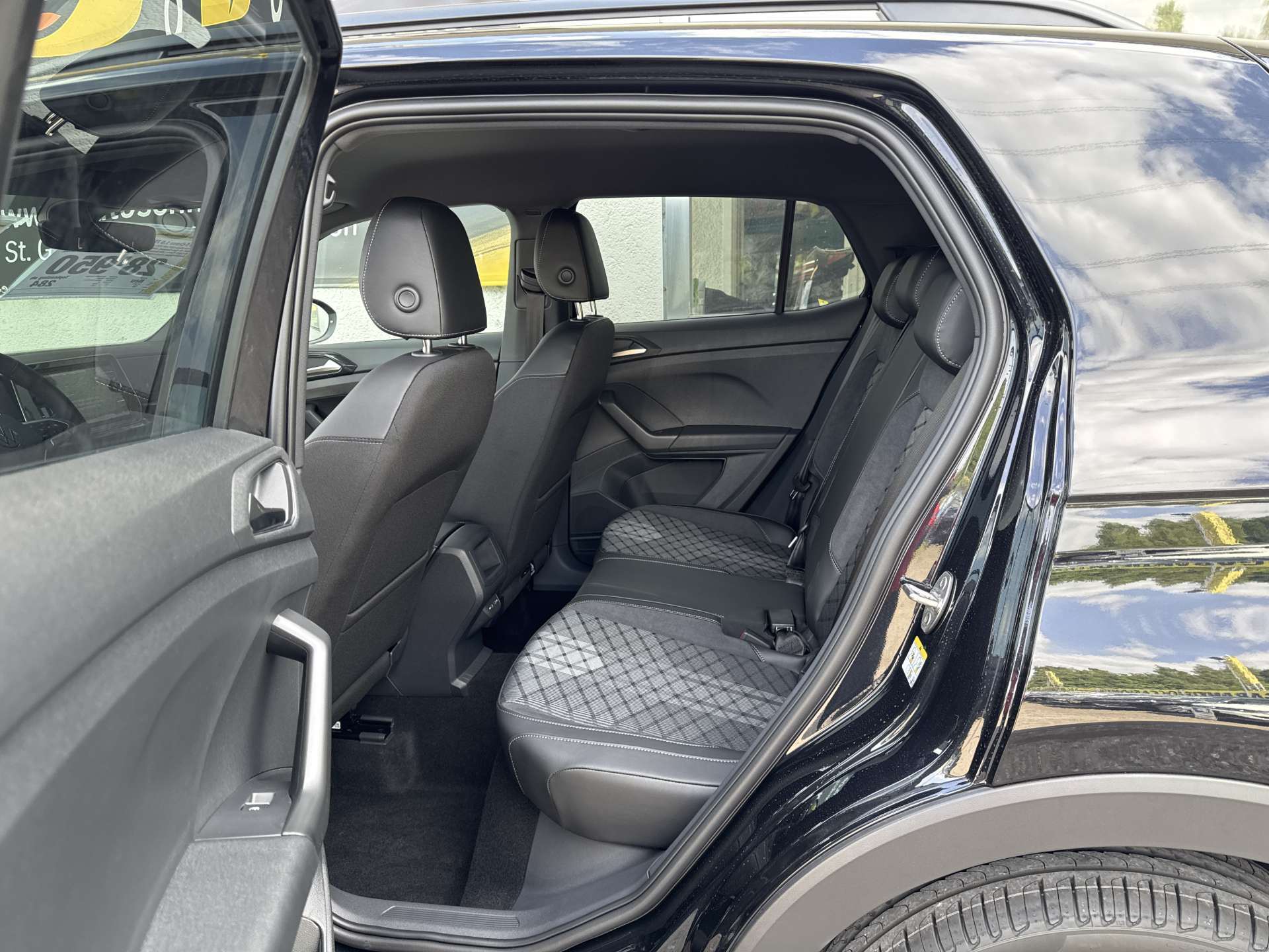 VW T-Cross 1.5 TSi EVO ACT R-Line DSG-Automat-image-7