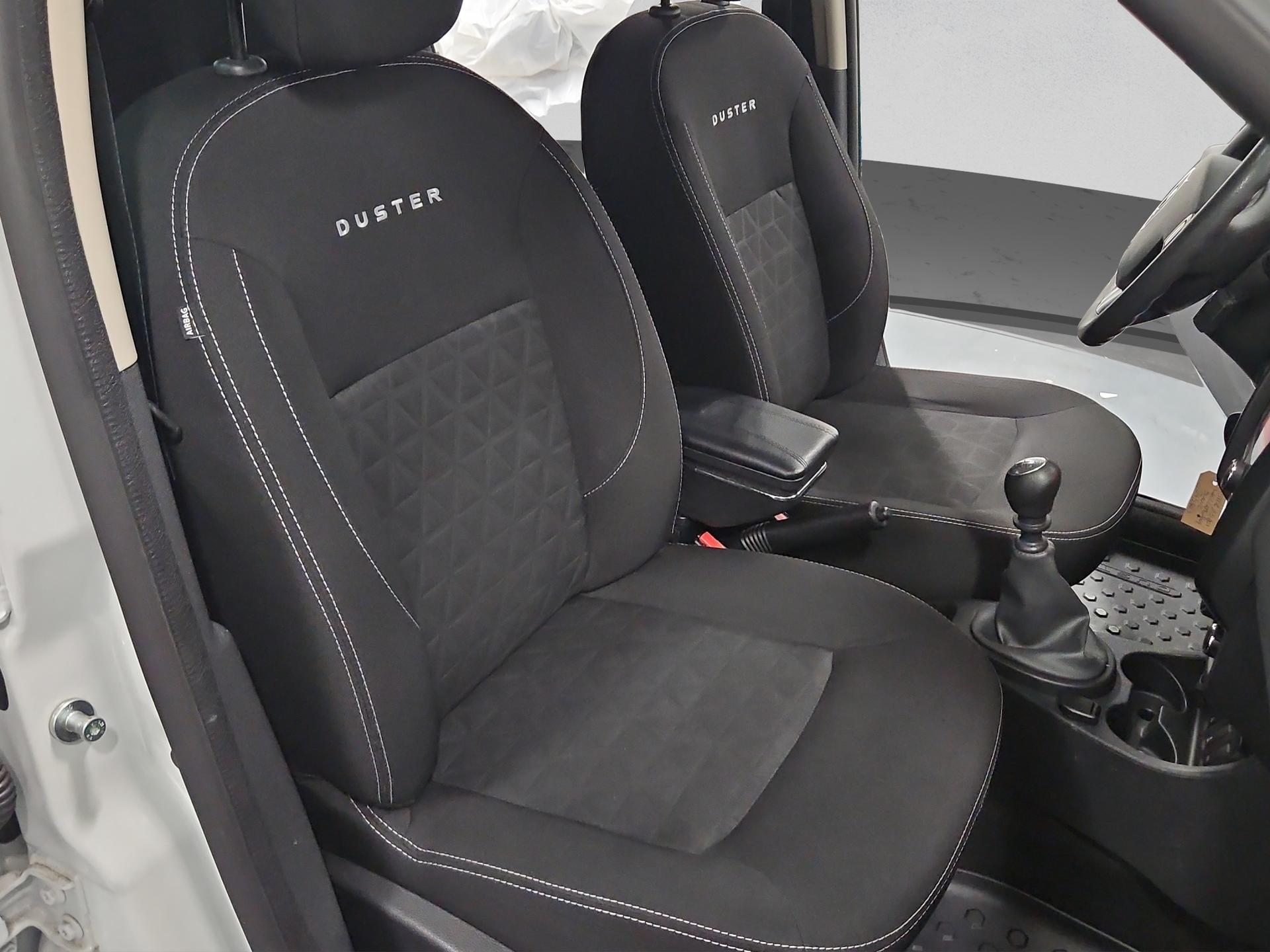 DACIA Duster 1.5 dCi Lauréate 4x4-image-15