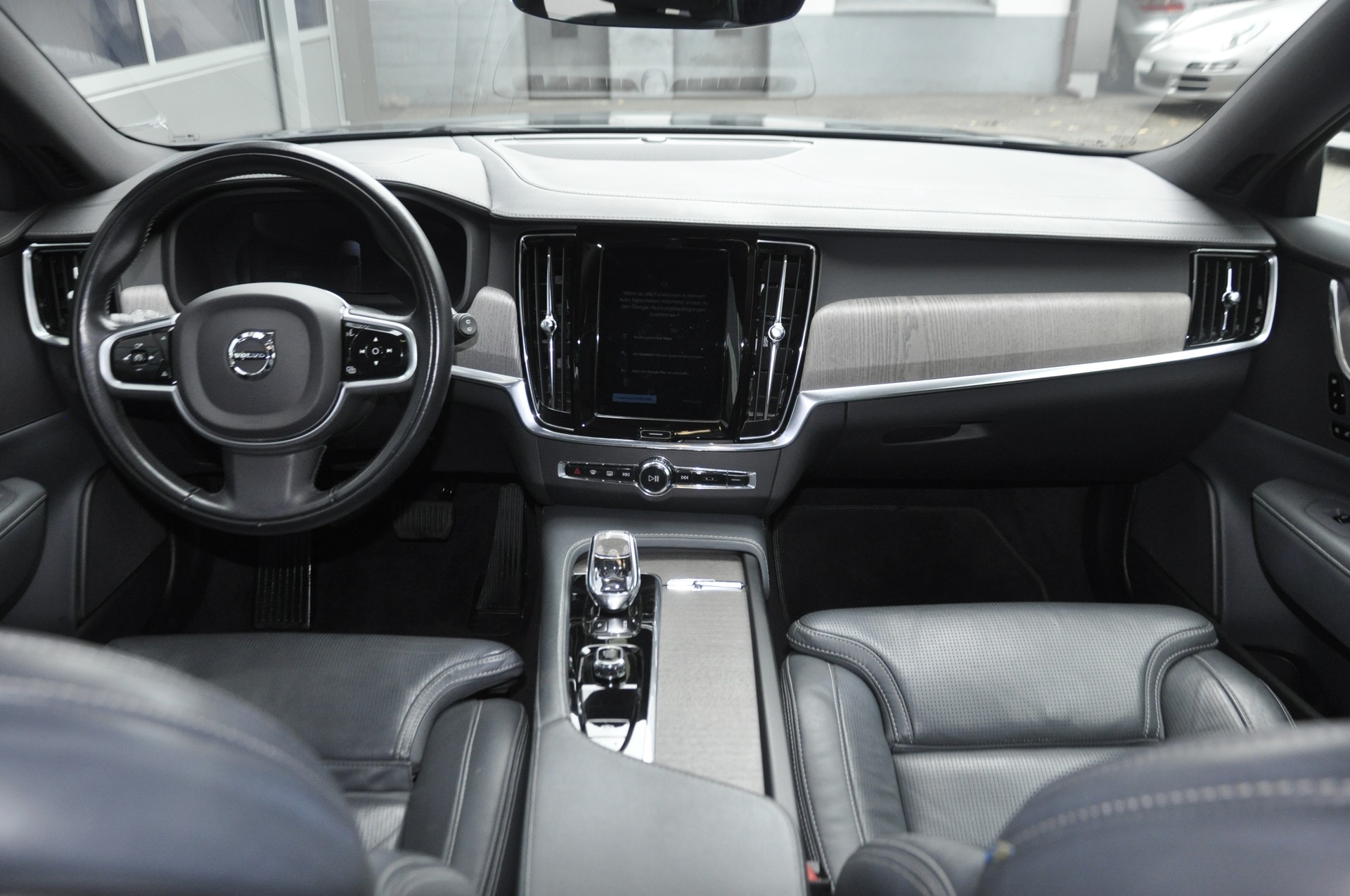 VOLVO V90 B5 AWD Diesel Mild Hybrid Inscription Geartronic I Anhängerkupplung-image-8