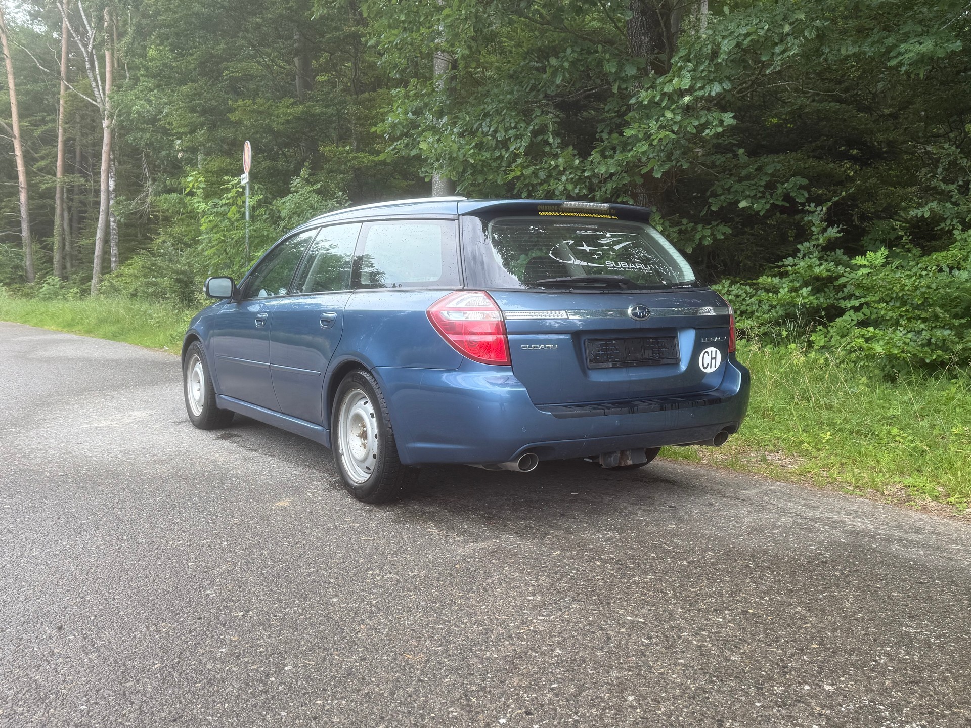 SUBARU Legacy 2.0R AWD Swiss-image-3