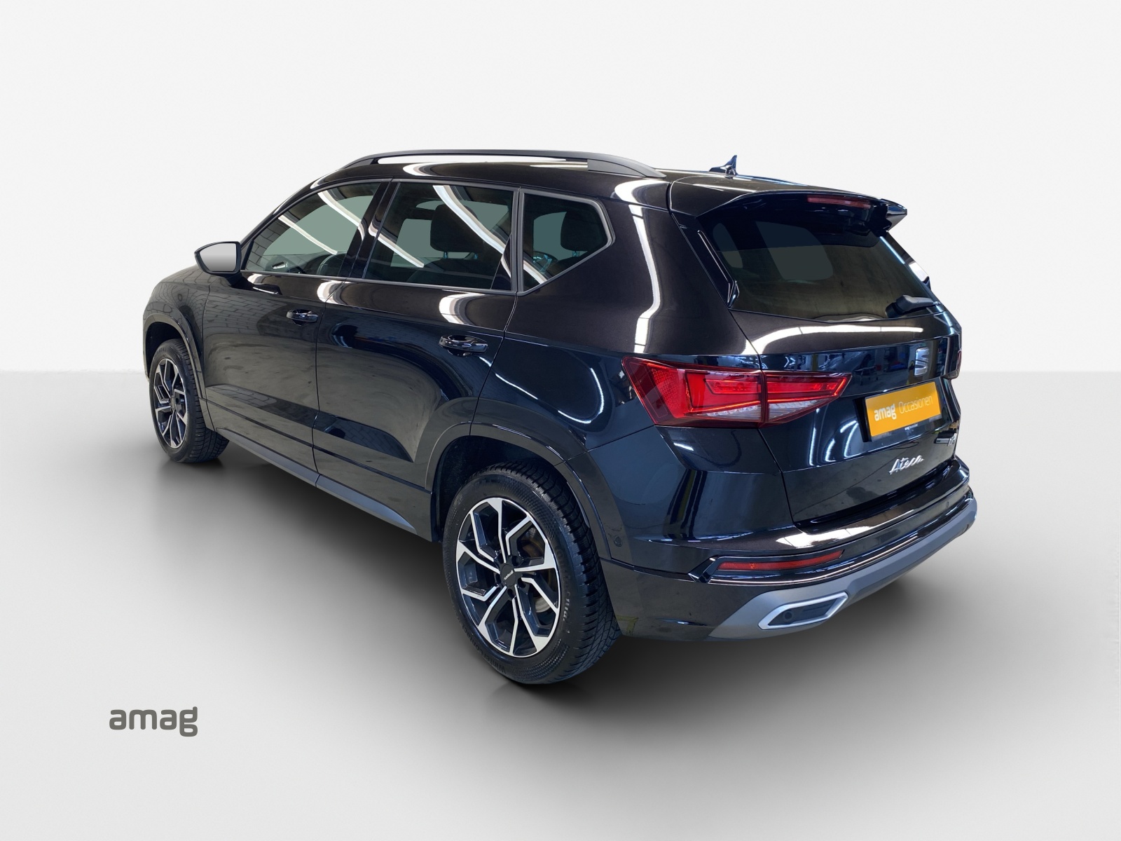 SEAT Ateca 2.0 TSI Hola FR 4Drive DSG-image-2