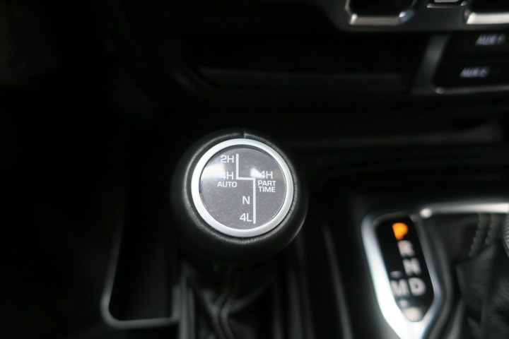 JEEP Wrangler 2.0 PHEV Unlimited Sahara DT Automatic-image-13