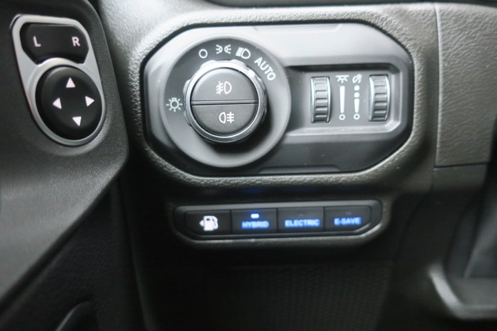 JEEP Wrangler 2.0 PHEV Unlimited Sahara DT Automatic-image-14