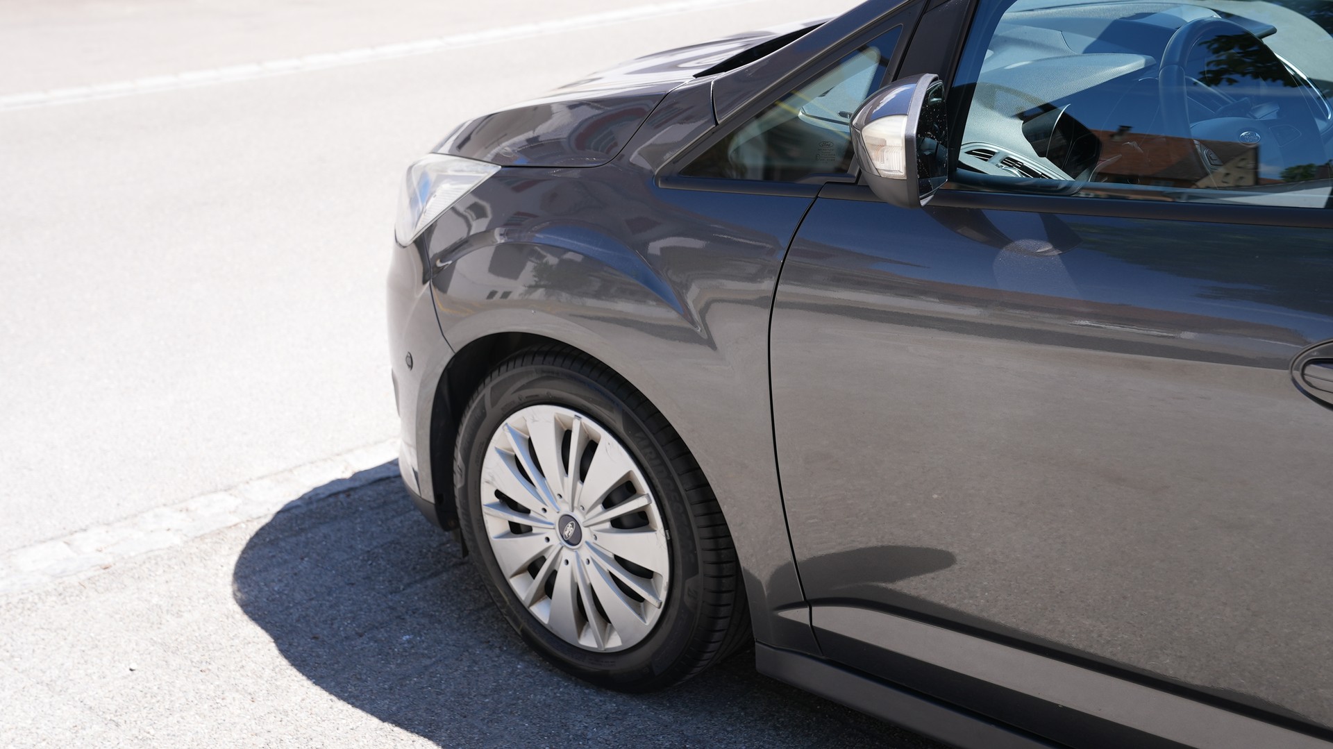 FORD C-Max 1.0 SCTi Titanium-image-4