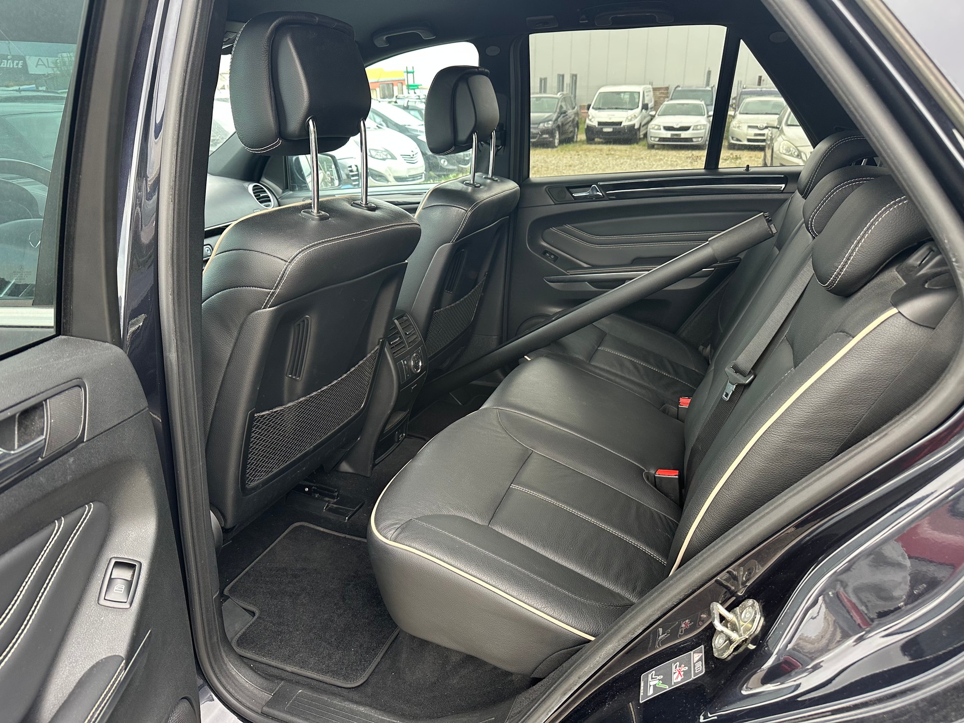 MERCEDES-BENZ ML 350 BlueTEC 4Matic 7G-Tronic-image-9