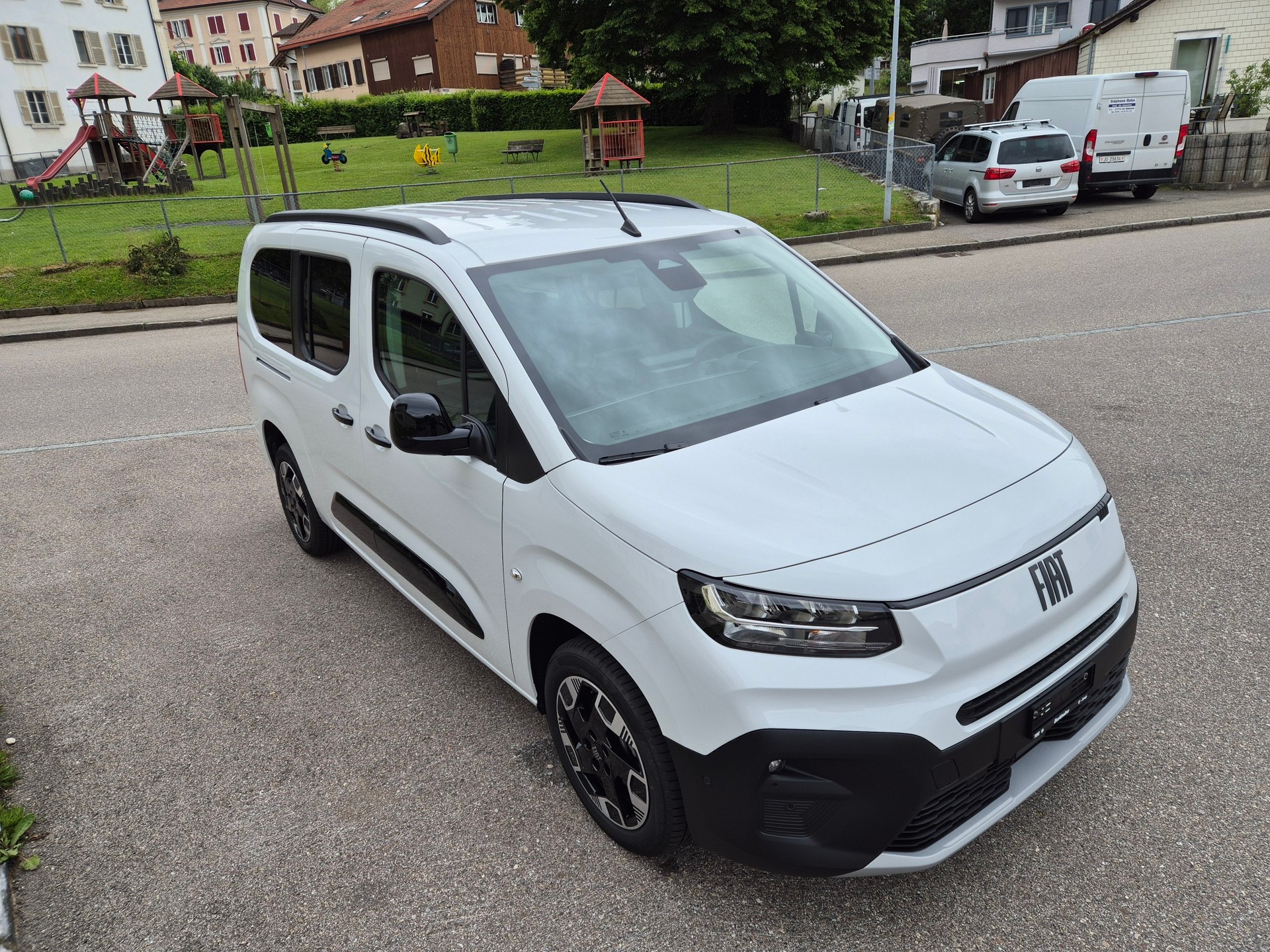 FIAT Qubo L 1.5 D La Prima 7-Sitzer-image-5