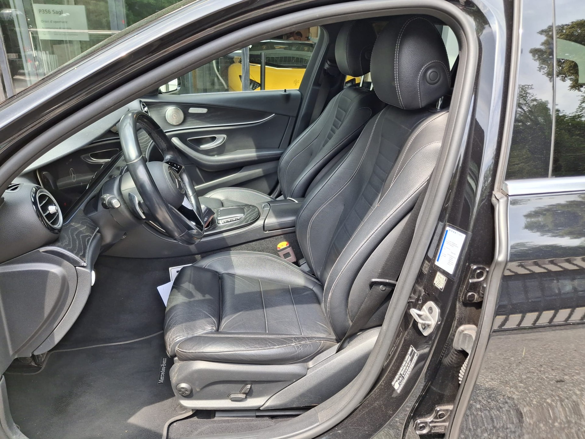 MERCEDES-BENZ E 220 d T 4Matic Exclusive 9G-Tronic-image-9