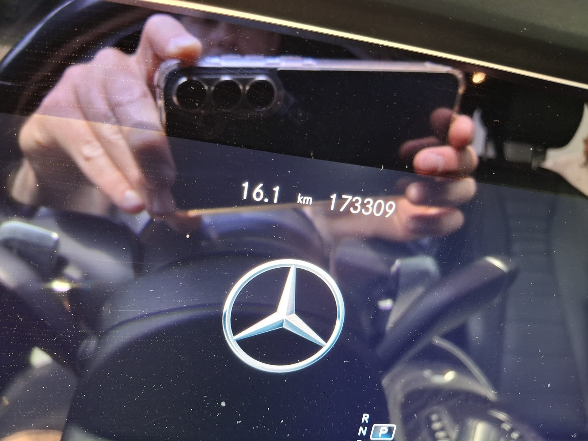MERCEDES-BENZ E 220 d T 4Matic Exclusive 9G-Tronic-image-6
