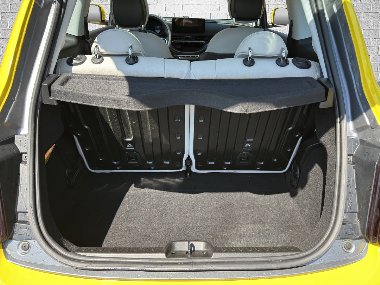 FIAT 500La Prima-image-11