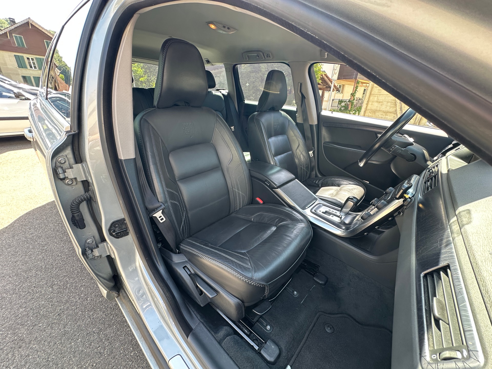 VOLVO V70 T4 OceanRace Powershift-image-10