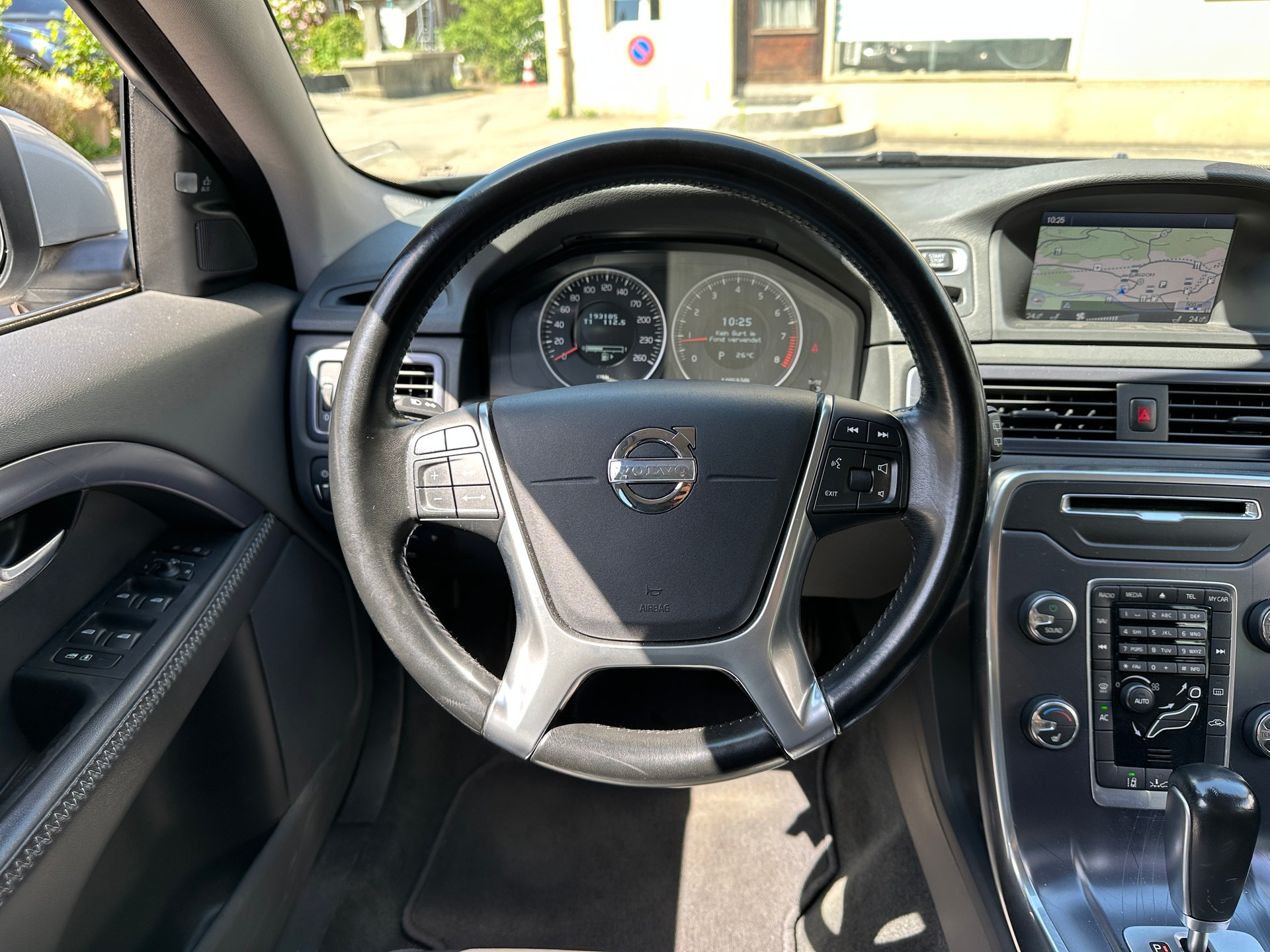 VOLVO V70 T4 OceanRace Powershift-image-5