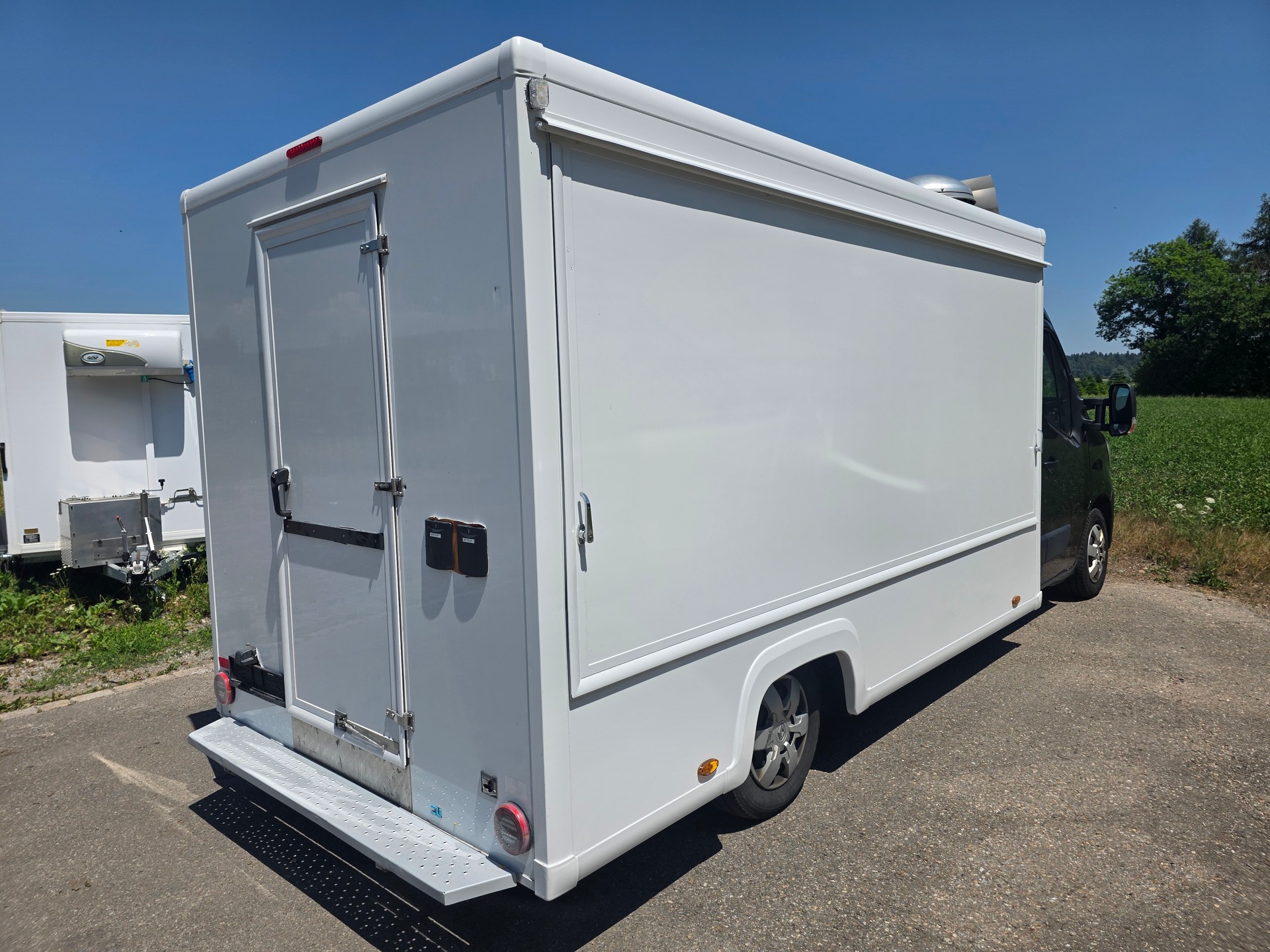 RENAULT Master T35 2.3 Blue dCi 145 L3H3-image-3