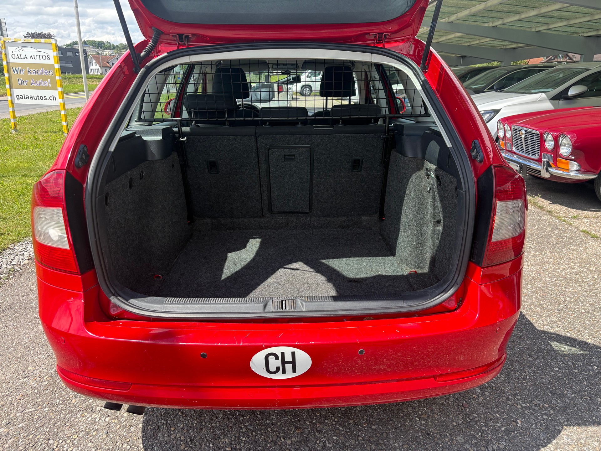 SKODA Octavia Combi 1.8 TSI Ambition 4x4-image-9