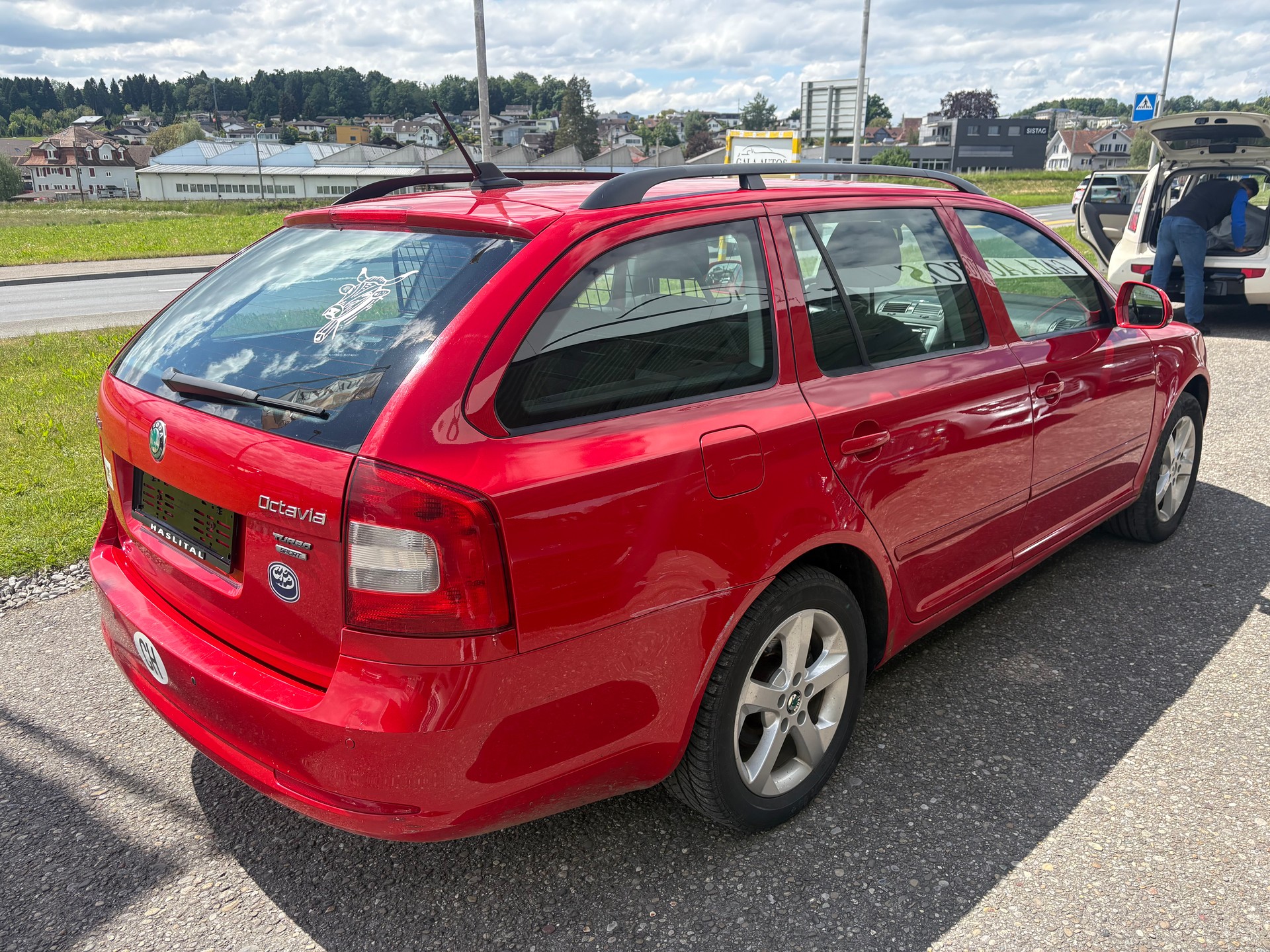 SKODA Octavia Combi 1.8 TSI Ambition 4x4-image-3