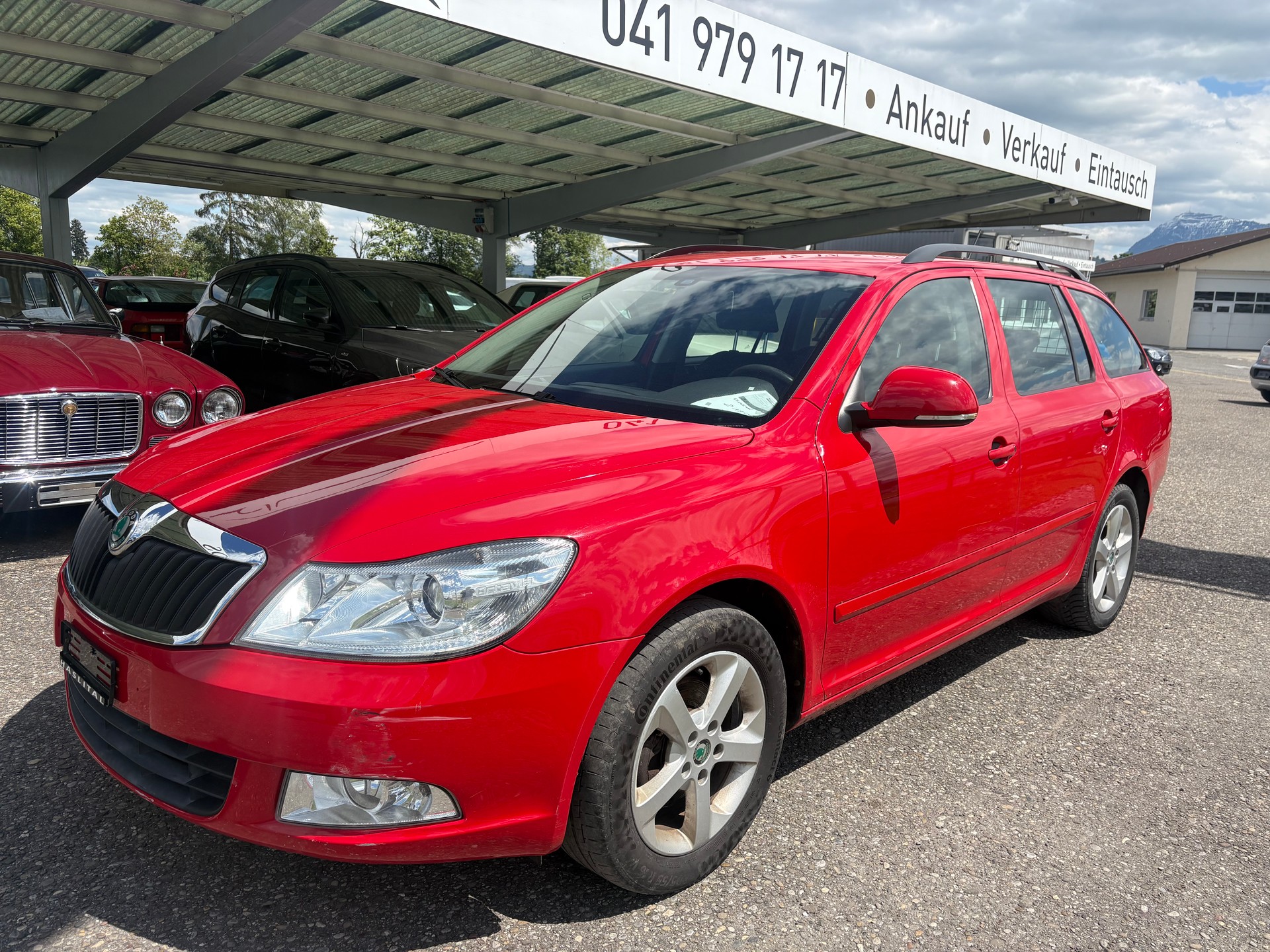 SKODA Octavia Combi 1.8 TSI Ambition 4x4-image-0