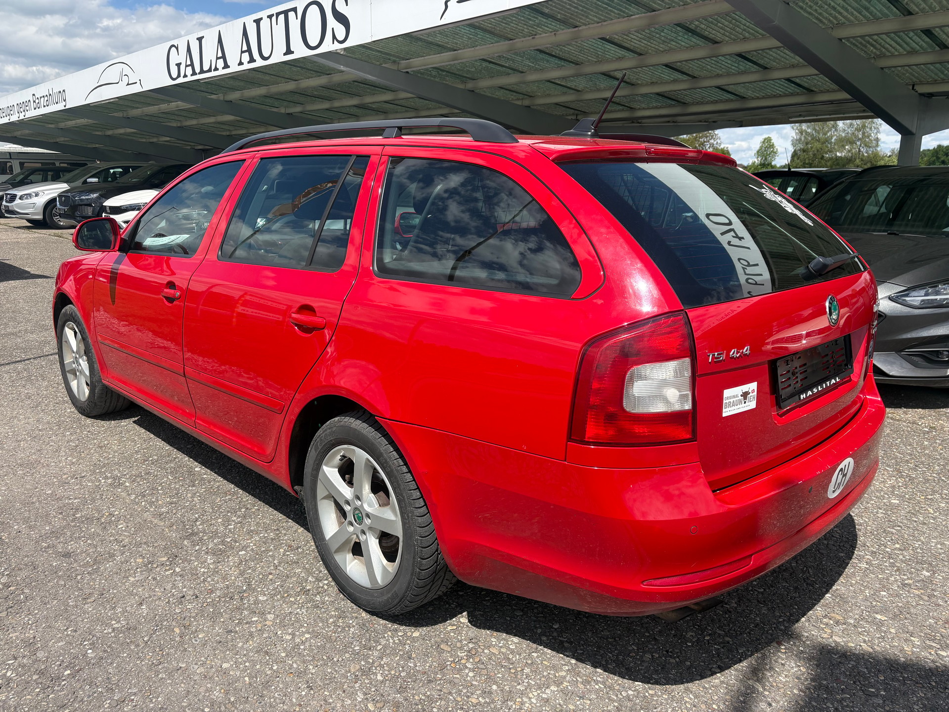 SKODA Octavia Combi 1.8 TSI Ambition 4x4-image-5