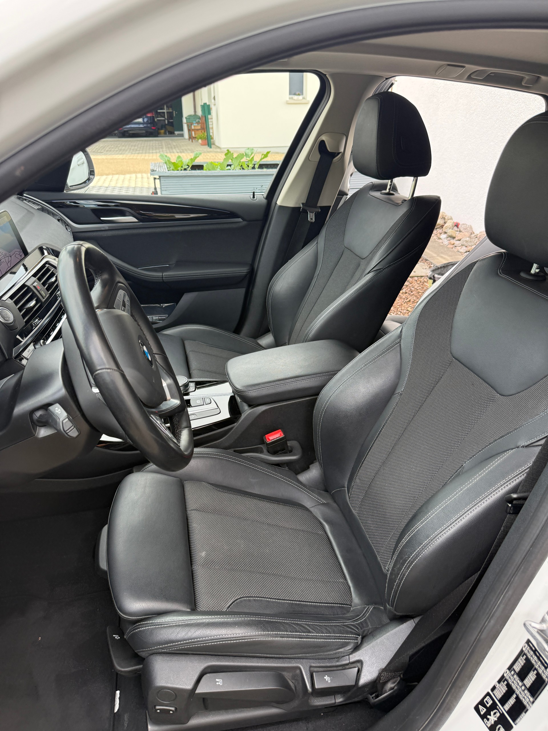 BMW 20d xDrive-image-6