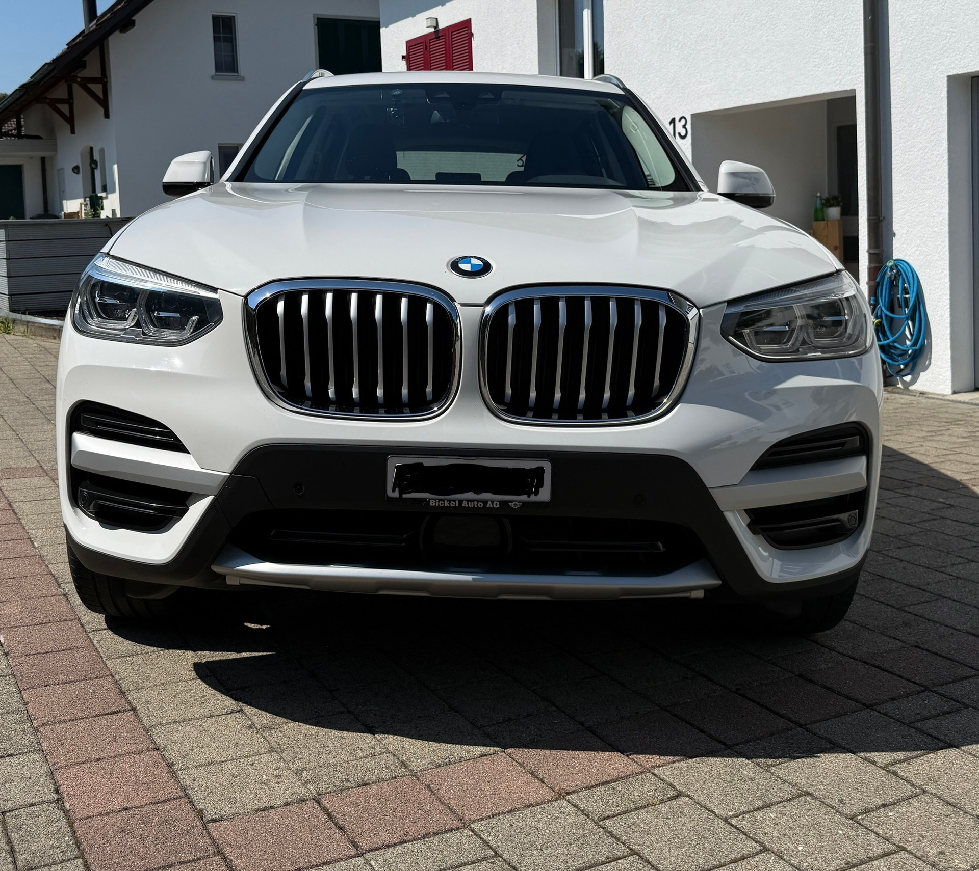 BMW 20d xDrive-image-2