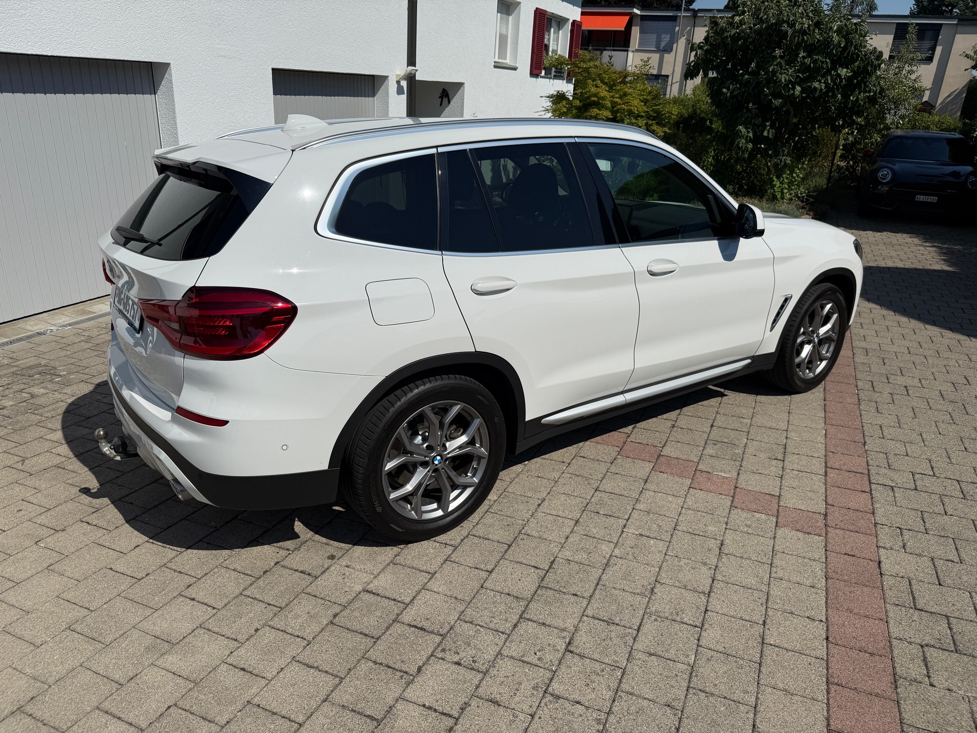 BMW 20d xDrive-image-1