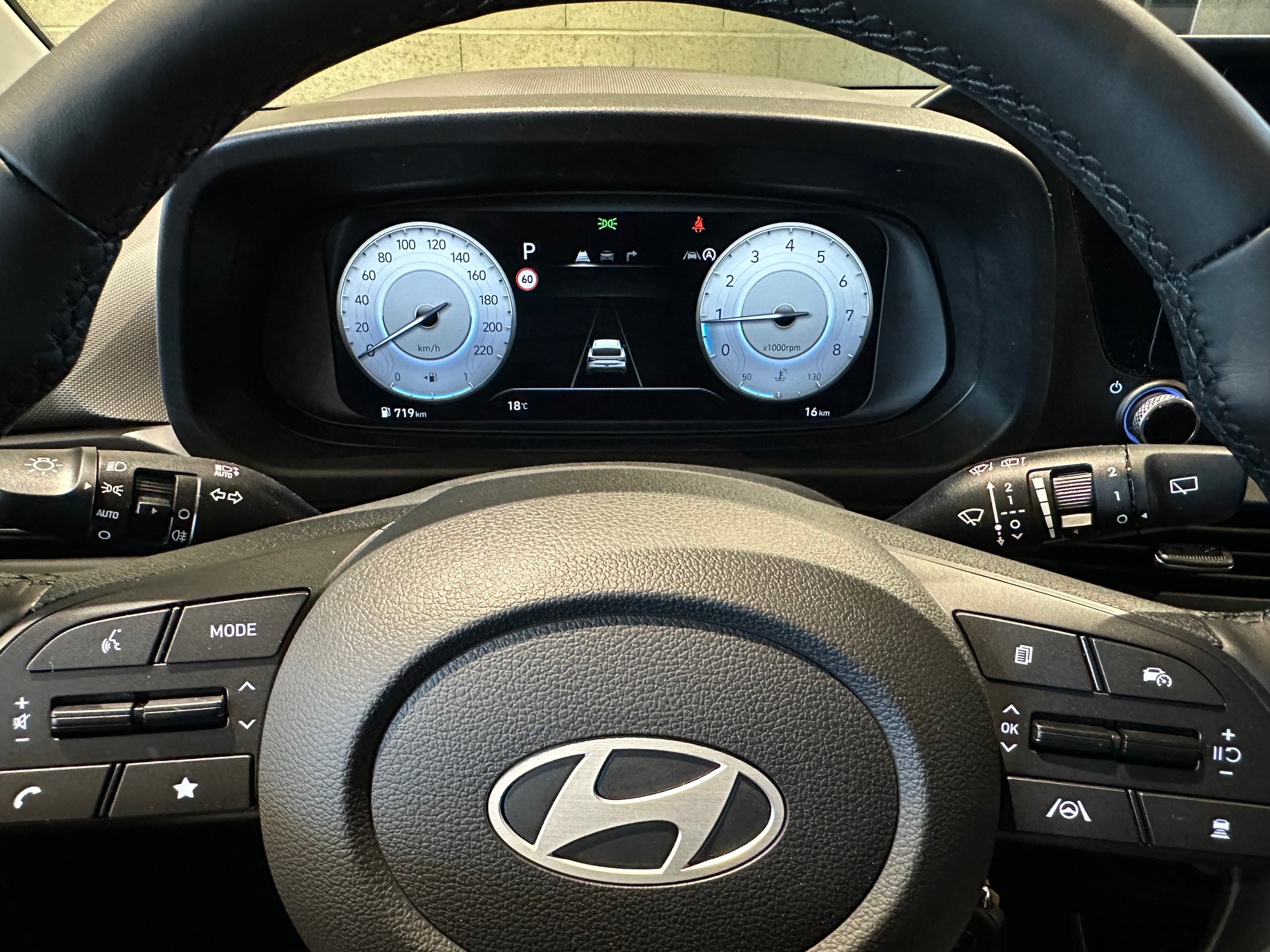 HYUNDAI i20 1.0 T-GDi Amplia GO! DCT-image-8