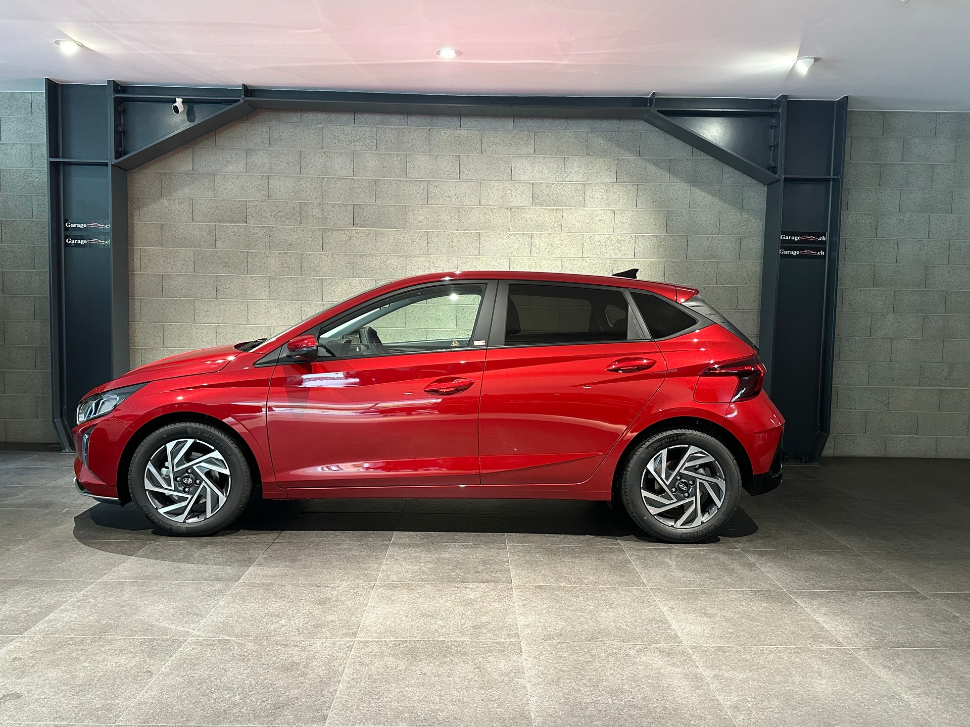 HYUNDAI i20 1.0 T-GDi Amplia DCT-image-0