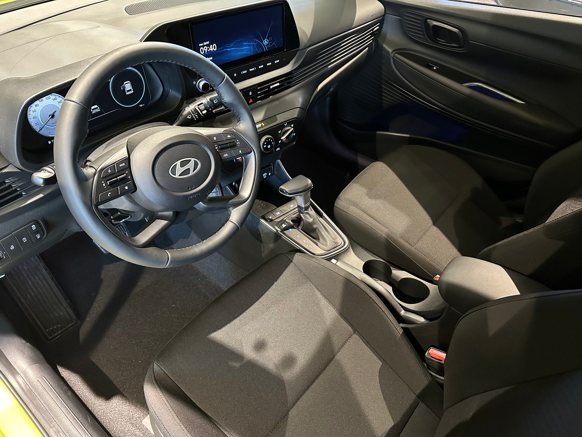 HYUNDAI i20 1.0 T-GDi Amplia GO! DCT-image-7