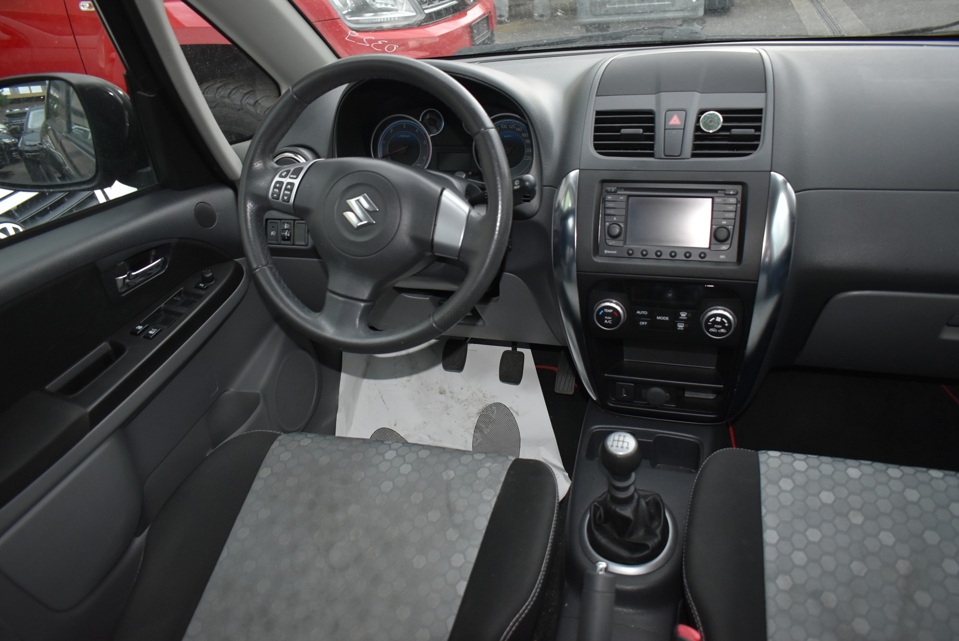 SUZUKI SX4 2.0 TD GL Top 4WD-image-3
