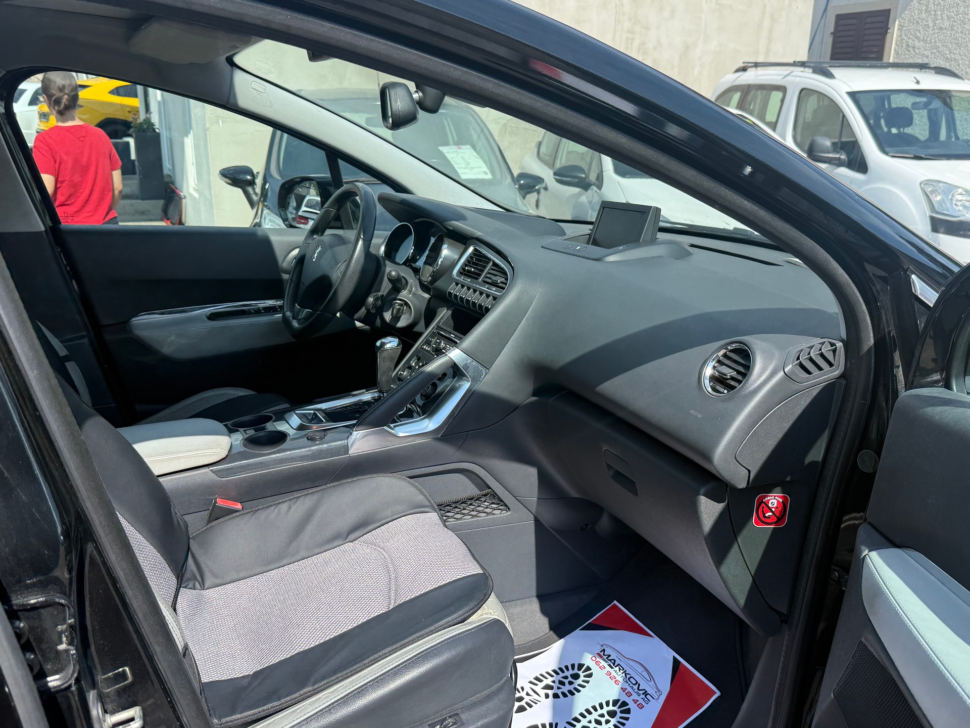 PEUGEOT 3008 1.6 16V T R.Garros Tiptronic-image-5
