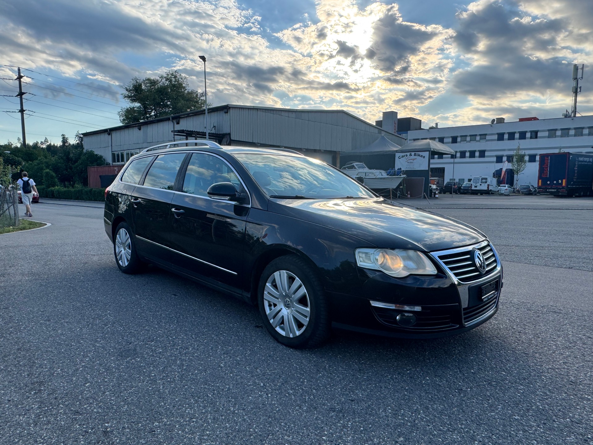 VW Passat Variant 2.0 TDI Trendline-image-0