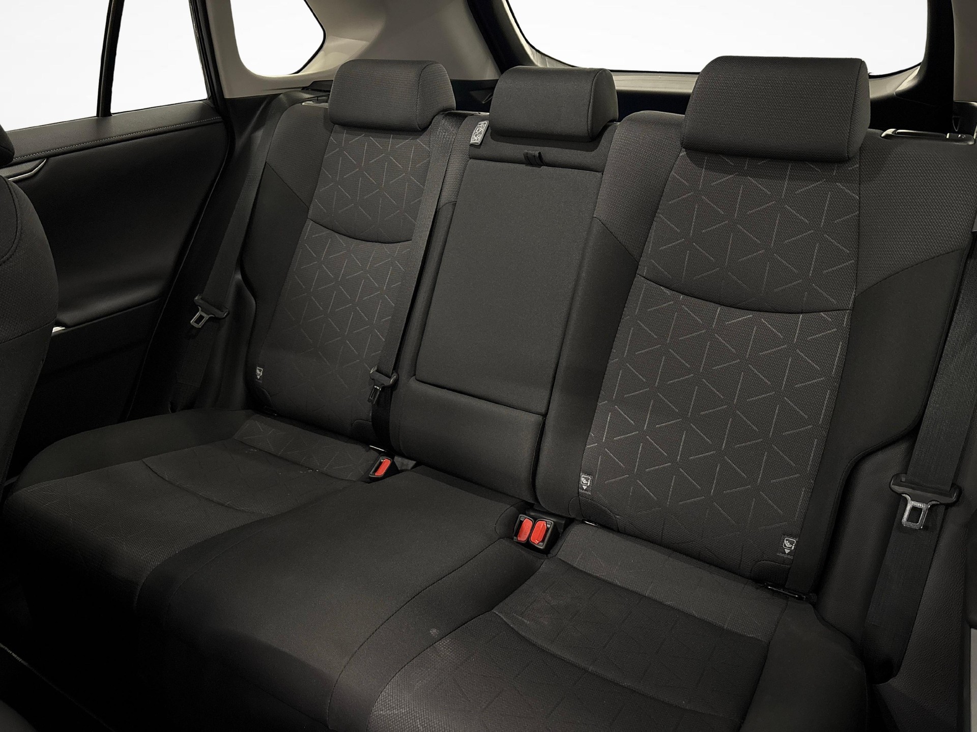 TOYOTA RAV4 2.5 HEV Trend-image-12