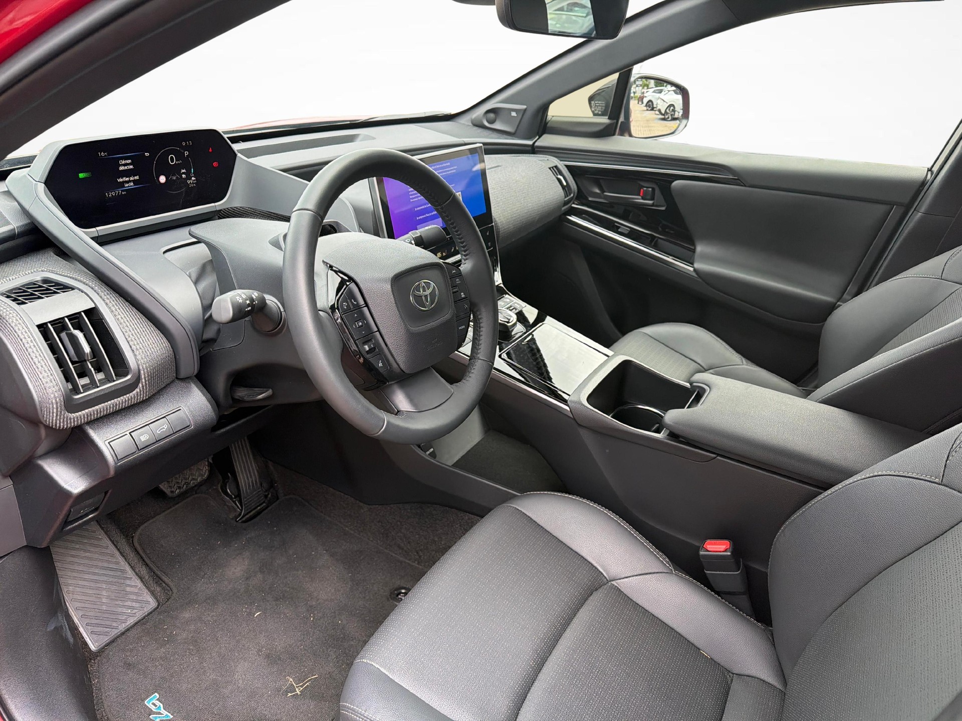 TOYOTA bZ4X Premium AWD-image-9
