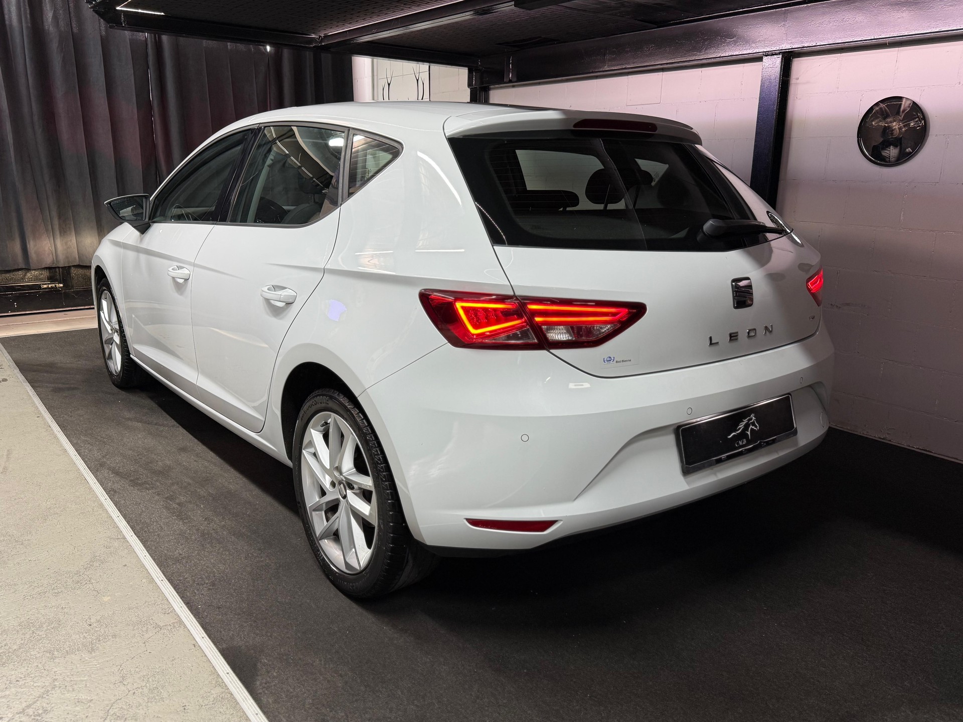SEAT Leon 1.4 TSI FR-image-1