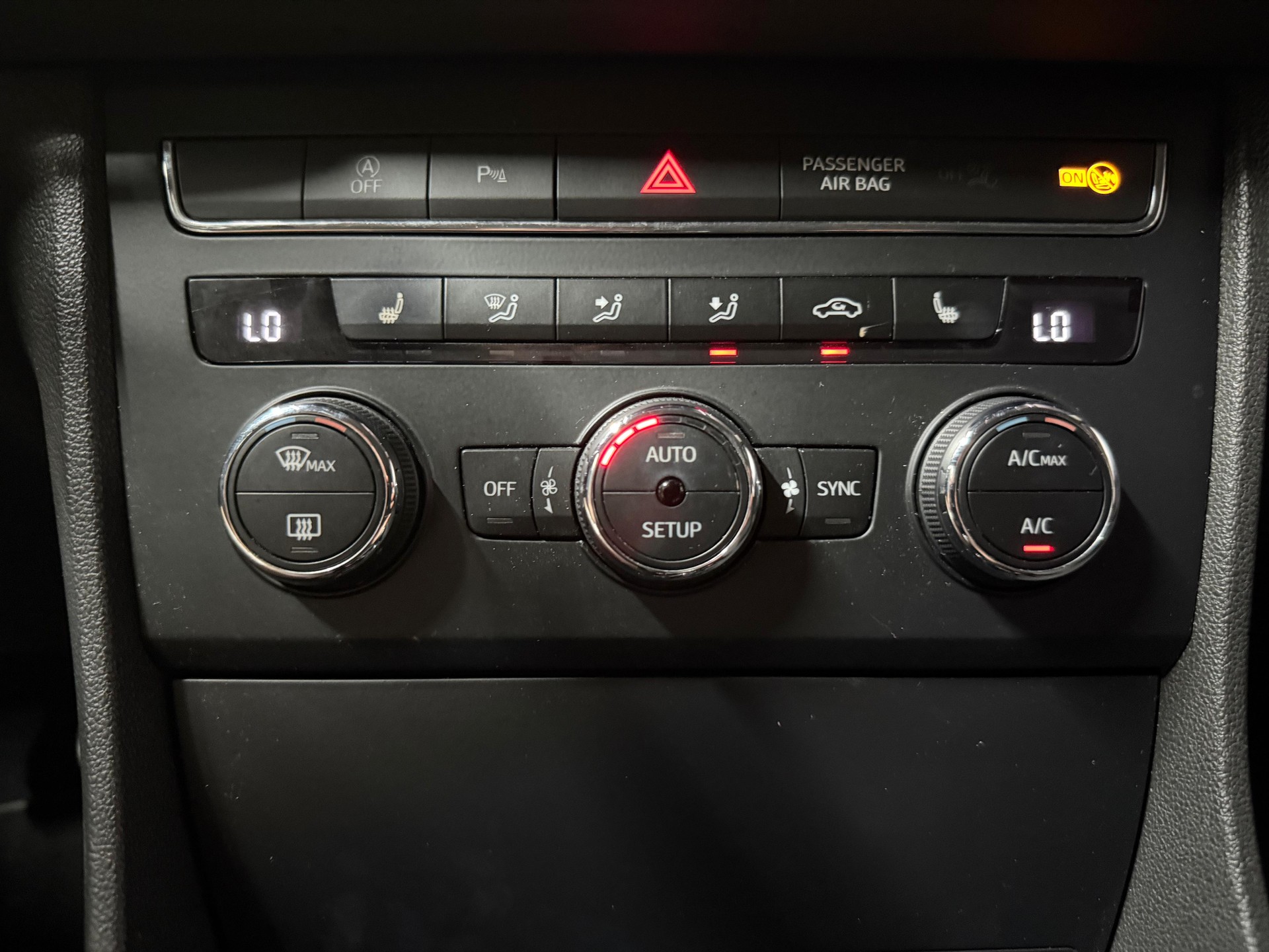 SEAT Leon 1.4 TSI FR-image-9