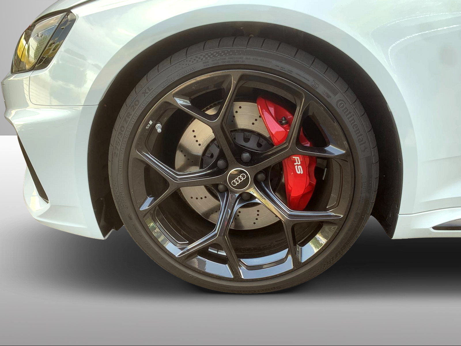 AUDI RS4 Avant quattro tiptronic-image-3