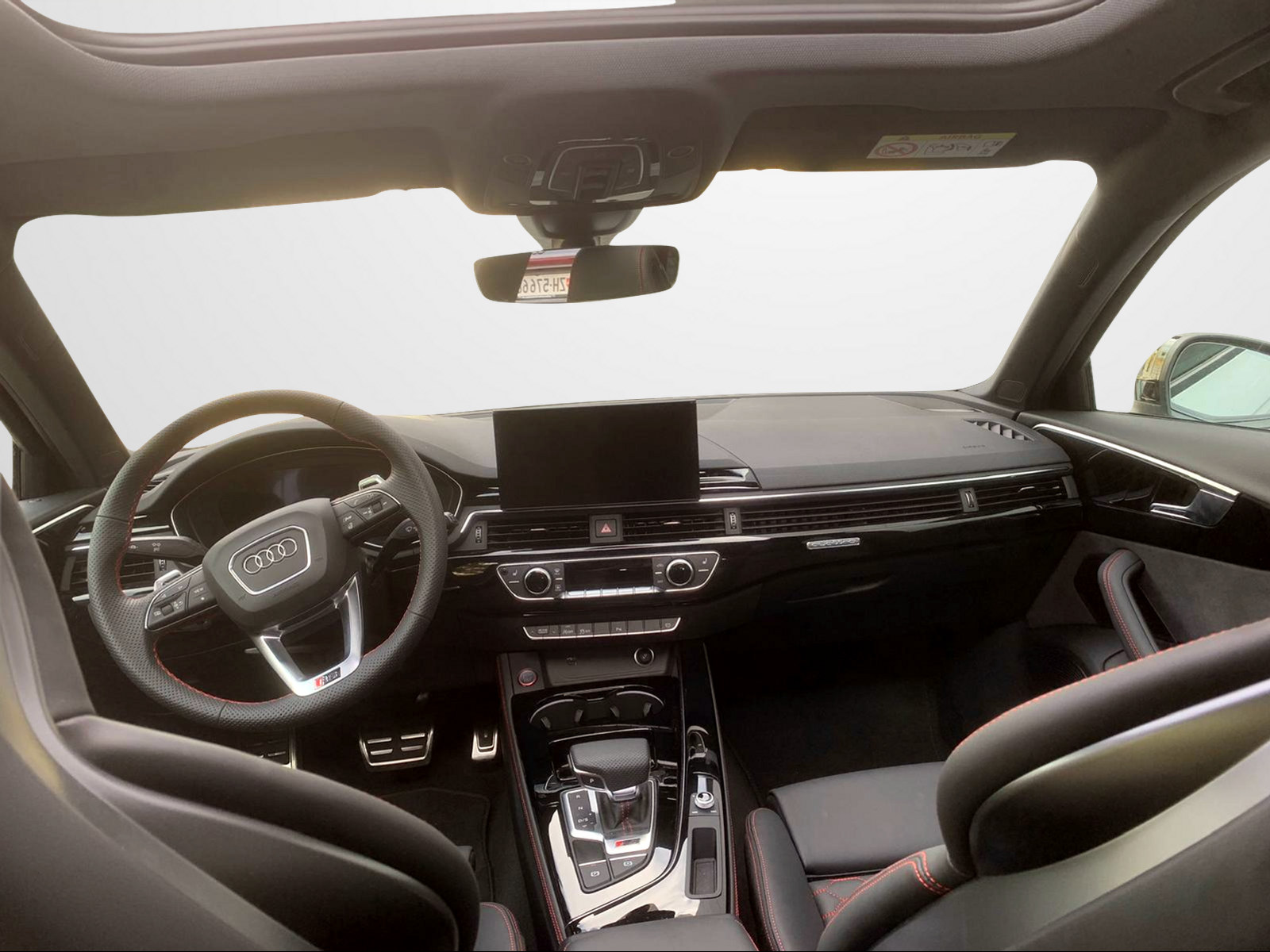 AUDI RS4 Avant quattro tiptronic-image-5
