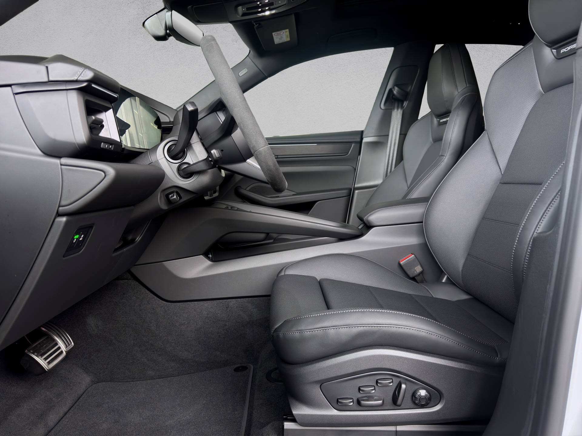 PORSCHE Macan GTS-image-7