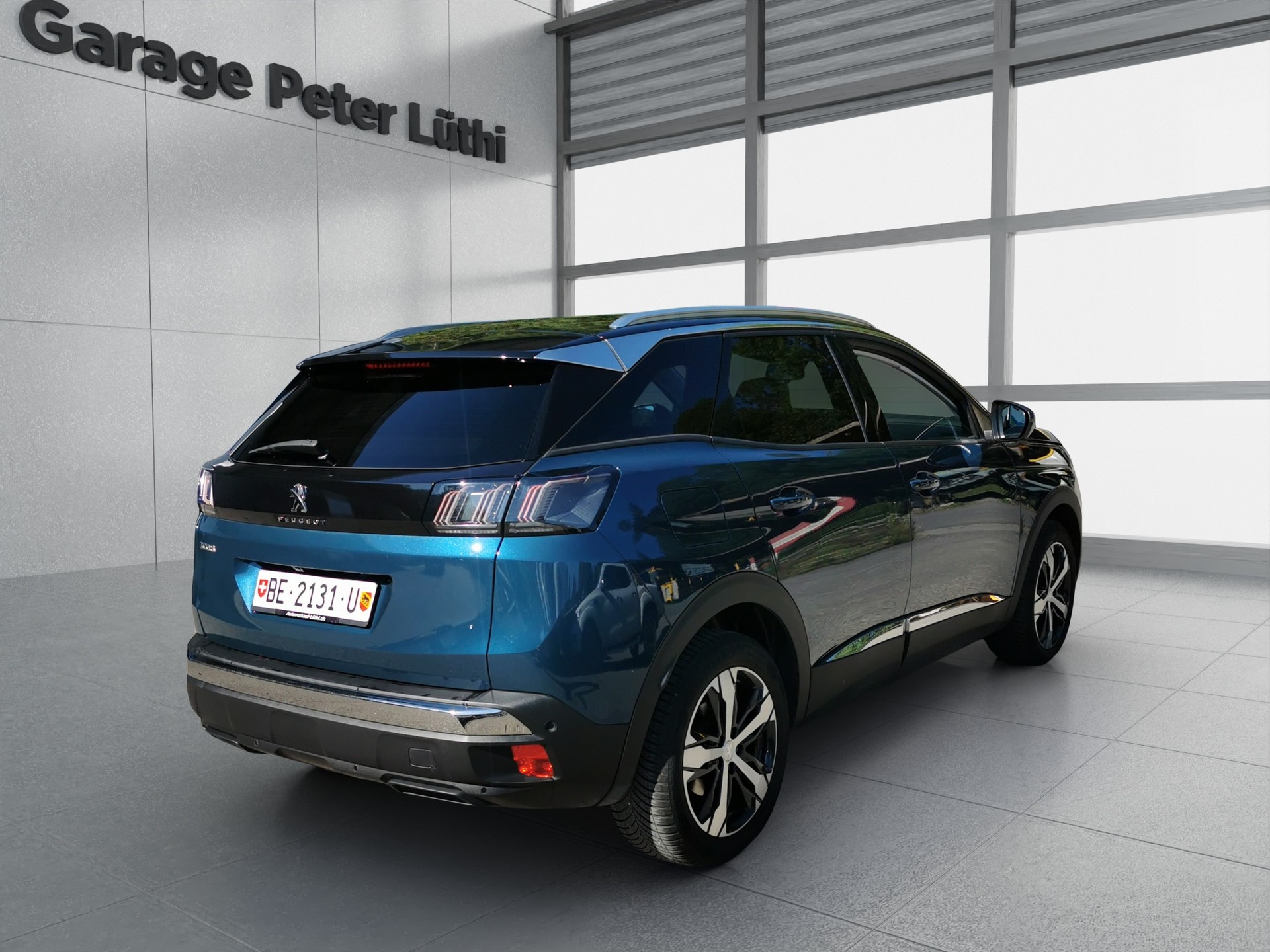 PEUGEOT 3008 1.2 PureTech Allure Pack EAT8-image-2