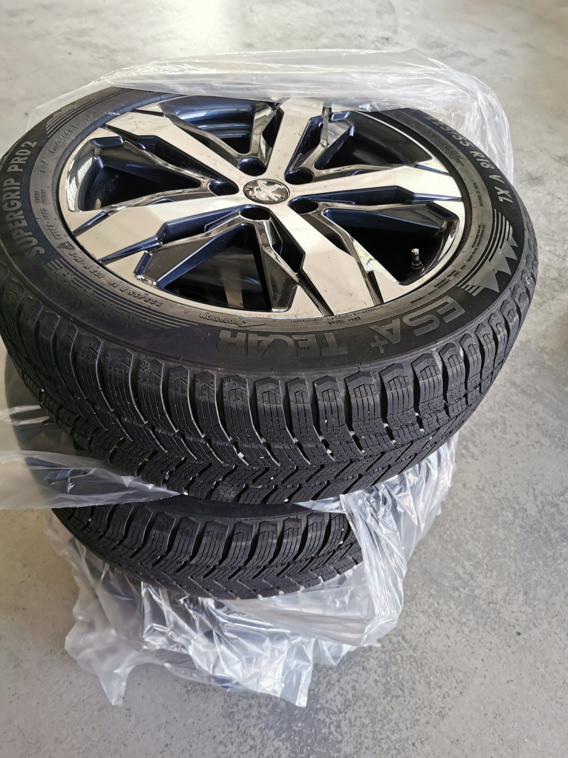 PEUGEOT 3008 1.2 PureTech Allure Pack EAT8-image-14