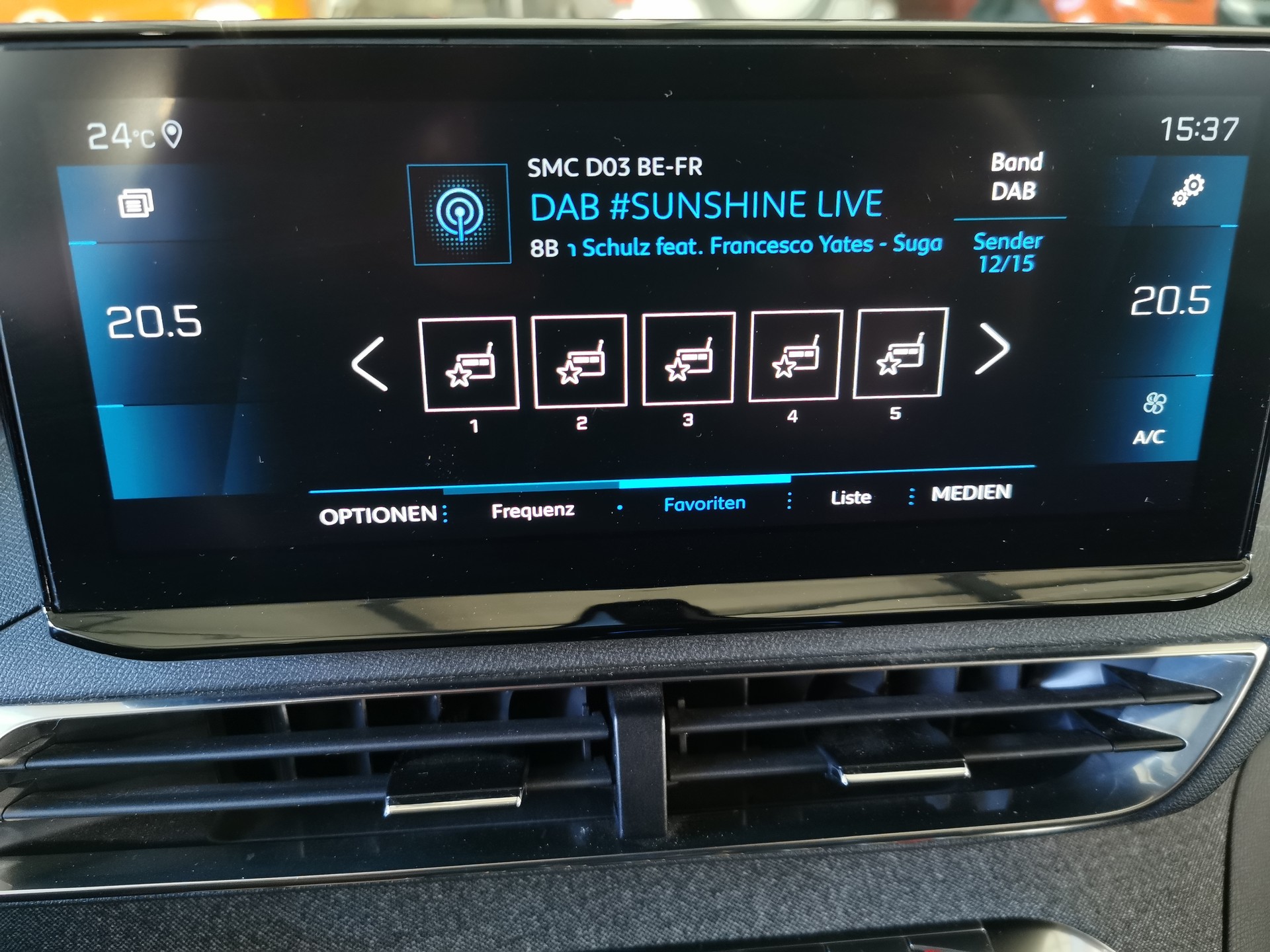 PEUGEOT 3008 1.2 PureTech Allure Pack EAT8-image-7
