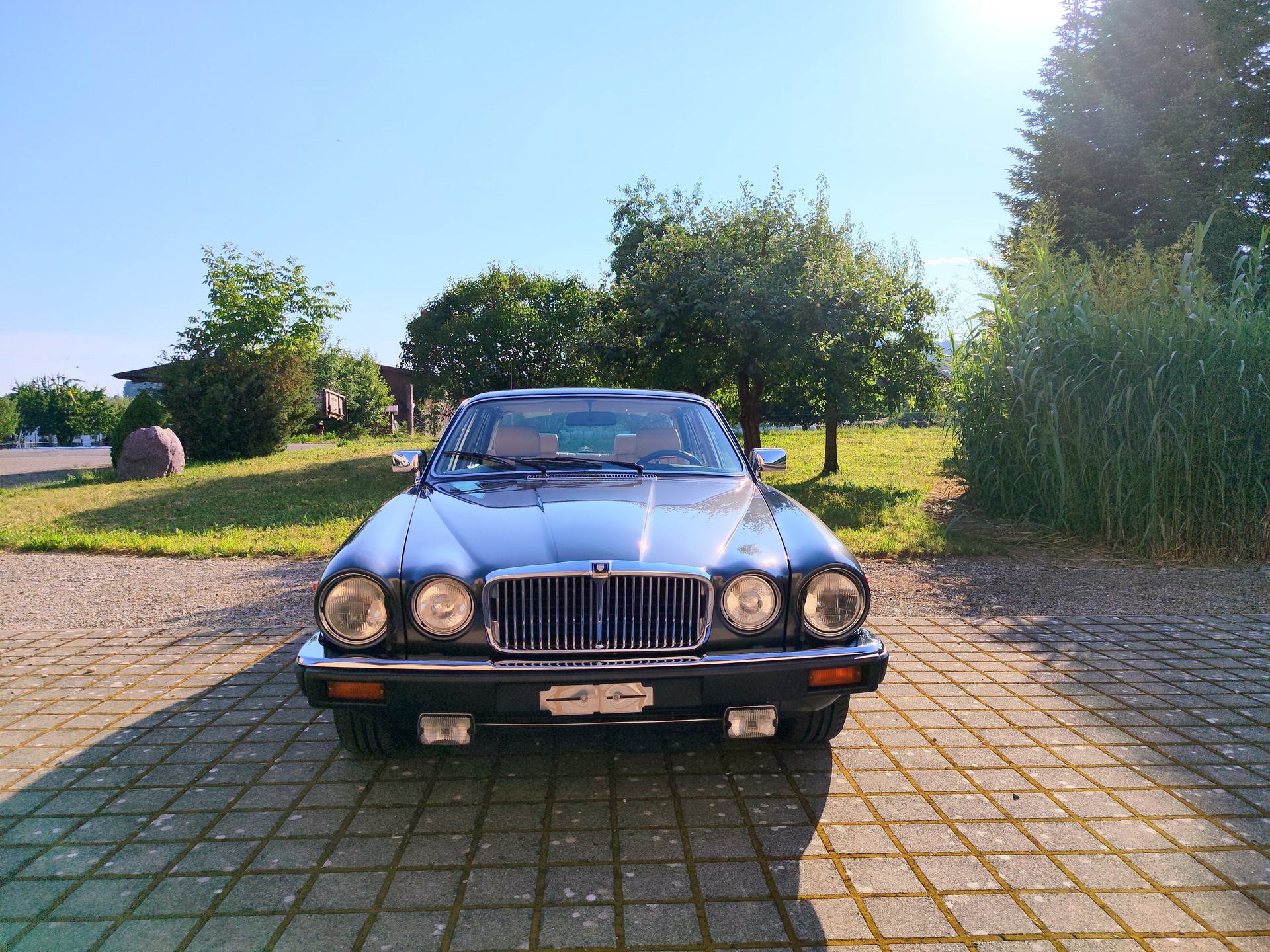 JAGUAR XJ-12 5.3 H.E. Sovereign-image-1