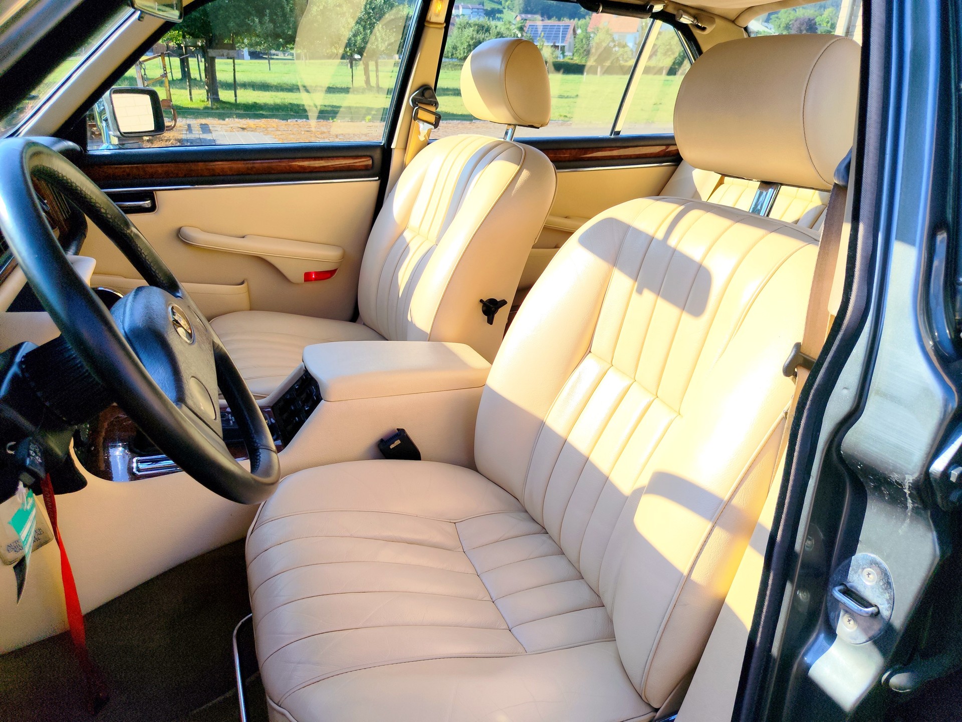 JAGUAR XJ-12 5.3 H.E. Sovereign-image-9