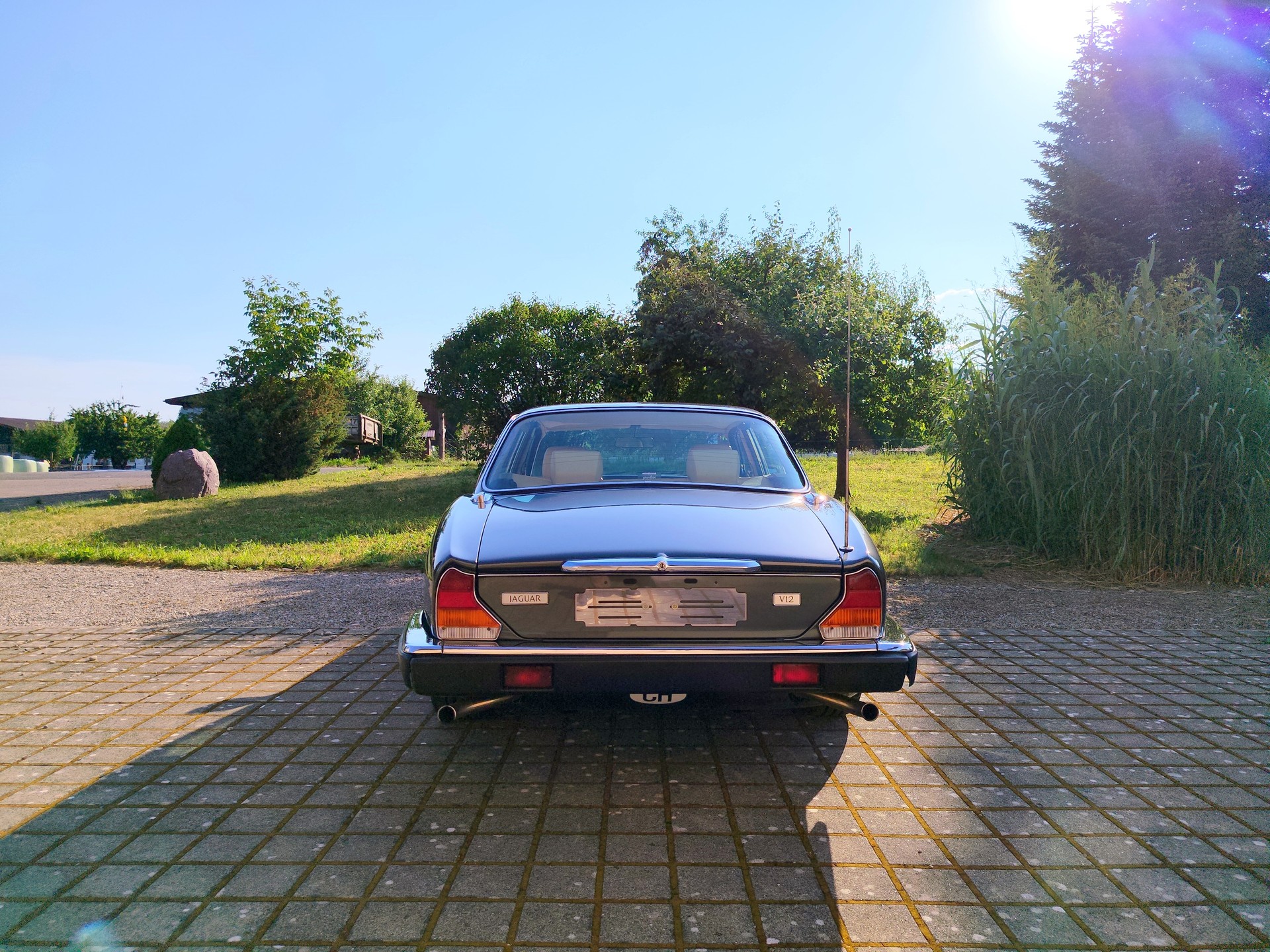 JAGUAR XJ-12 5.3 H.E. Sovereign-image-7