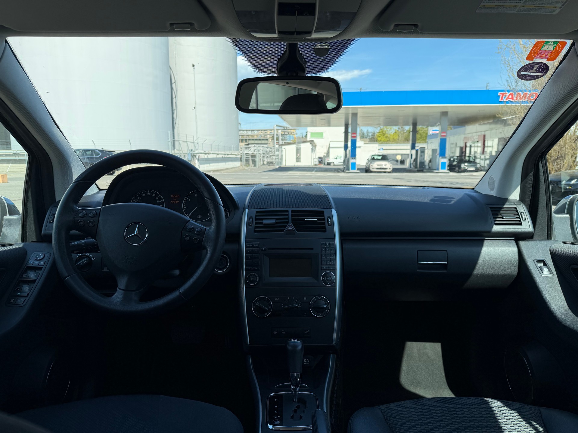 MERCEDES-BENZ A 180 Avantgarde-image-2