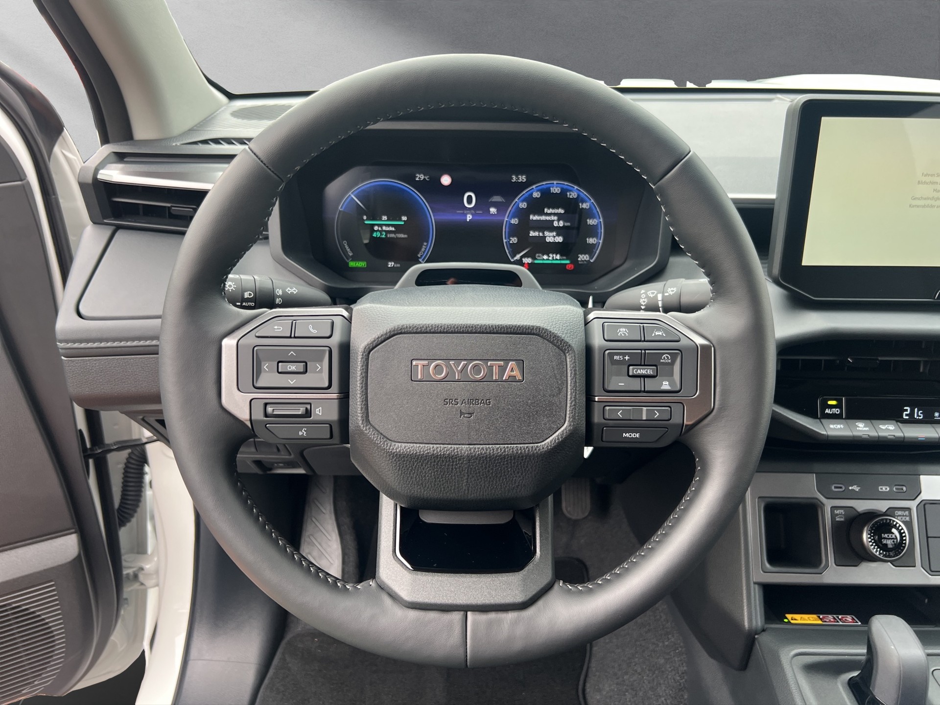 TOYOTA Hilux Double Cab.-Pick-up 59KWh Style-image-4