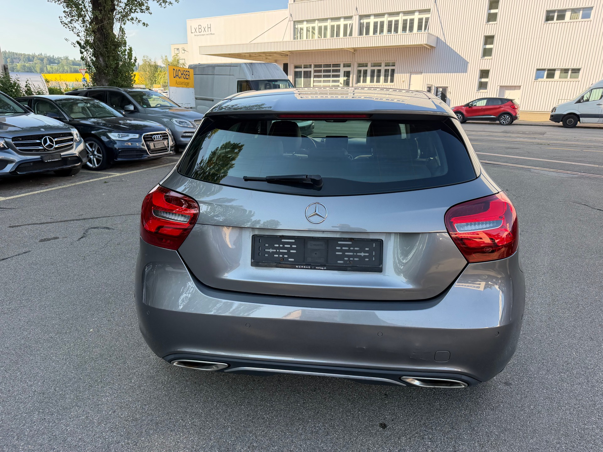 MERCEDES-BENZ A 220 d Urban 4Matic 7G-DCT-image-5