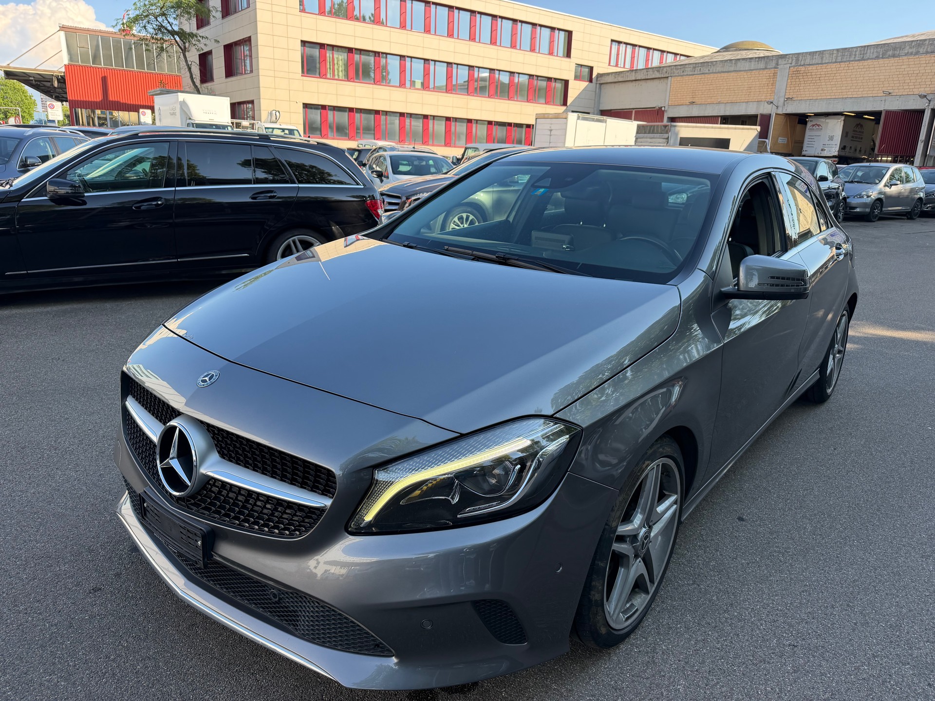 MERCEDES-BENZ A 220 d Urban 4Matic 7G-DCT